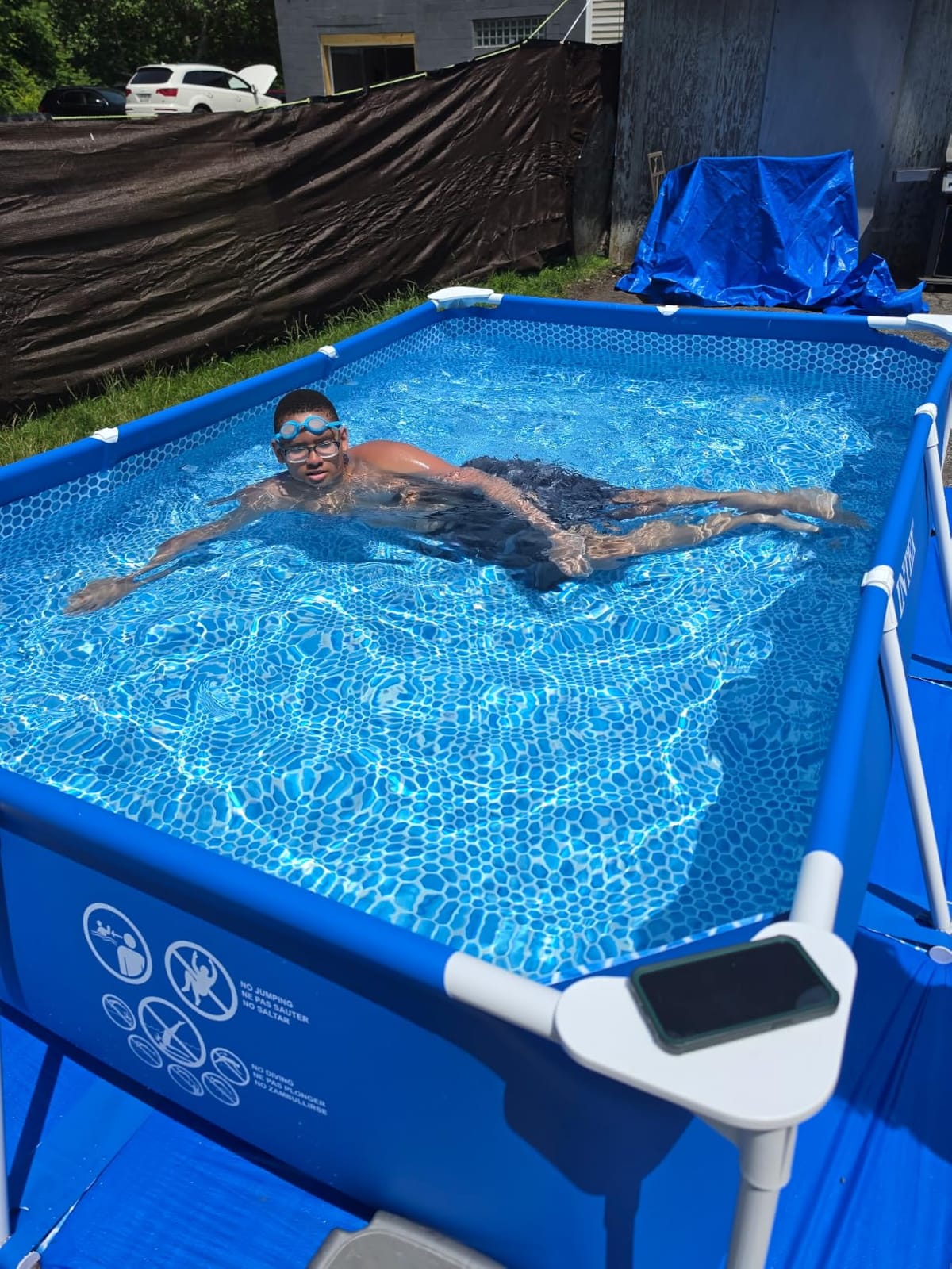 INTEX Metal Frame 14ft 9in x 7ft 3in x 33in Above Ground Swimming Pool customer photo 1