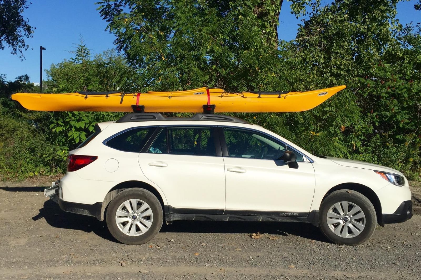 Malone SeaWing Saddle Style Universal Car Roof Rack Kayak Carrier with Bow & Stern Tie-Downs – 70 lb Capacity, V-Style Cradles, No-Tool Install, Jawz Mount, Corrosion-Resistant Nylon customer photo 1