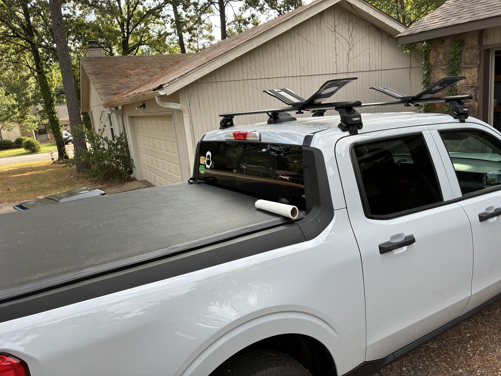 Malone SeaWing Saddle Style Universal Car Roof Rack Kayak Carrier with Bow & Stern Tie-Downs – 70 lb Capacity, V-Style Cradles, No-Tool Install, Jawz Mount, Corrosion-Resistant Nylon customer photo 2