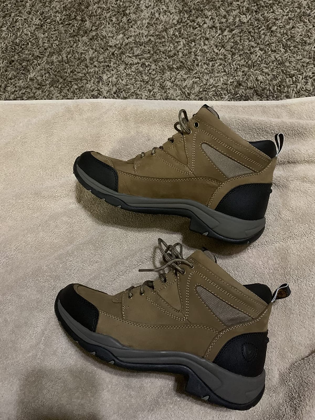 ARIAT Women's Terrain Hiking Boots customer photo 2