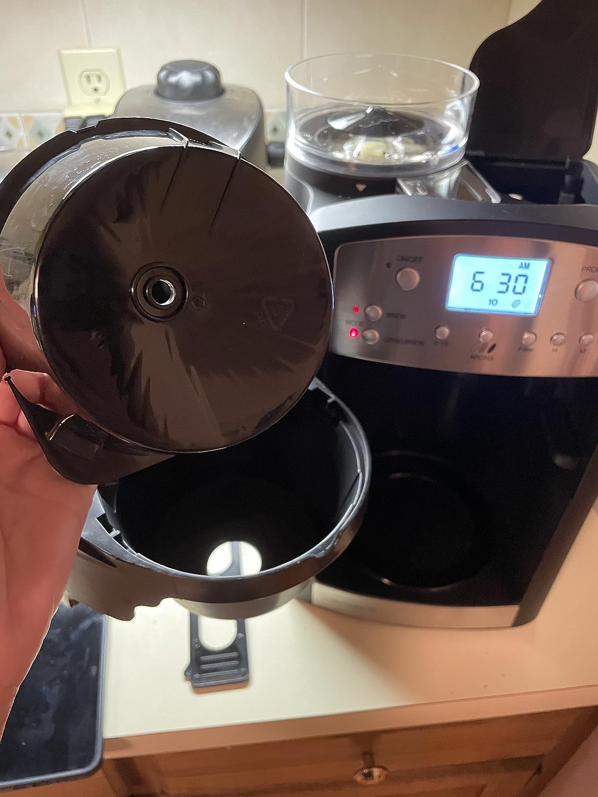 Capresso 465 CoffeeTeam TS 10-Cup Digital Coffeemaker with Conical Burr Grinder and Thermal Carafe customer photo 2