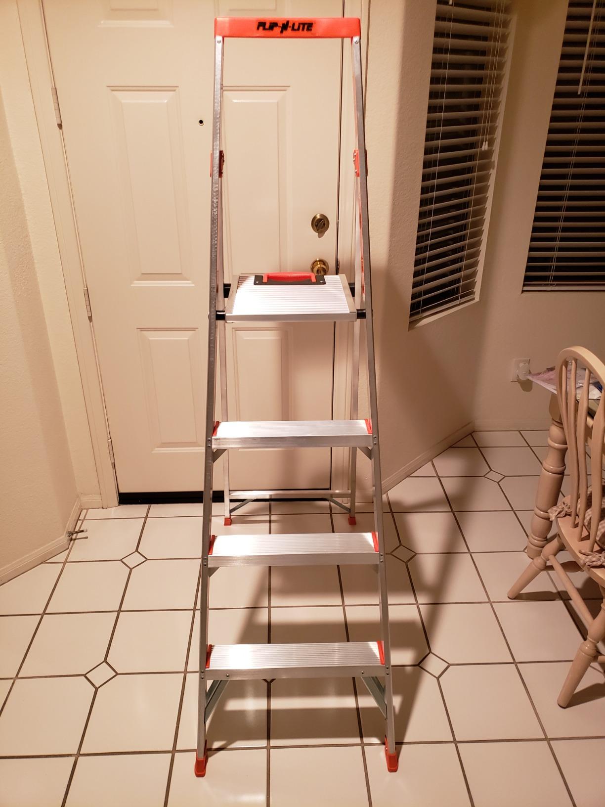 Little Giant Flip-N-Lite 6-ft Aluminum Stepladder, 15270-001 customer photo 1