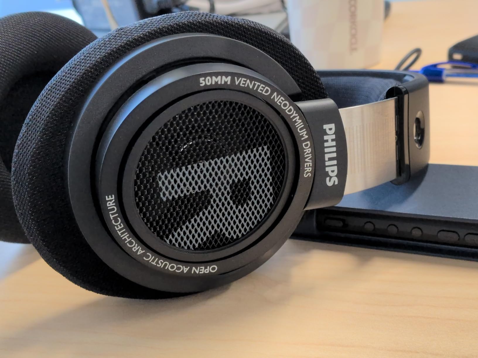 Philips Audio SHP9500 HiFi Precision Stereo Over-Ear Headphones (Black) customer photo 2