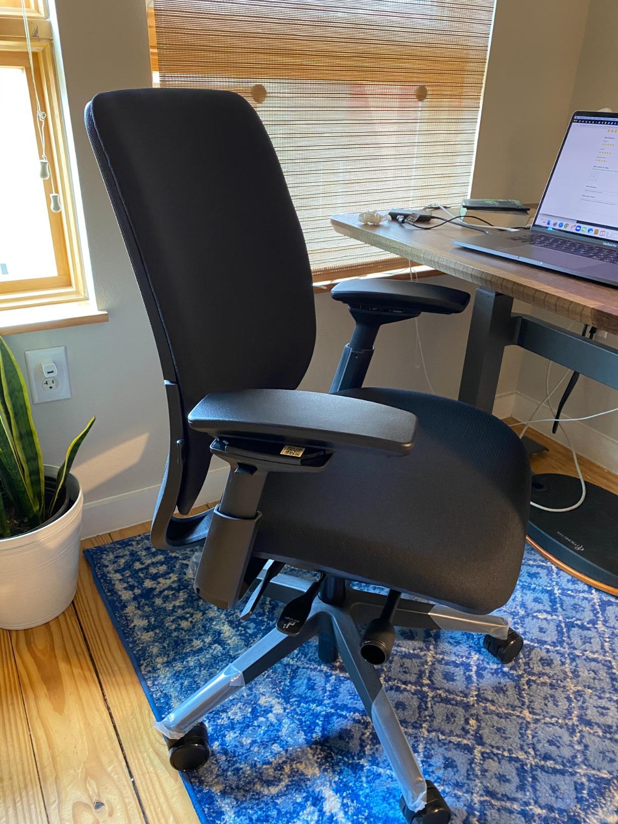 Steelcase Amia Office Chair, Most Comfortable Sit, Buzz2 Black Fabric customer photo 1