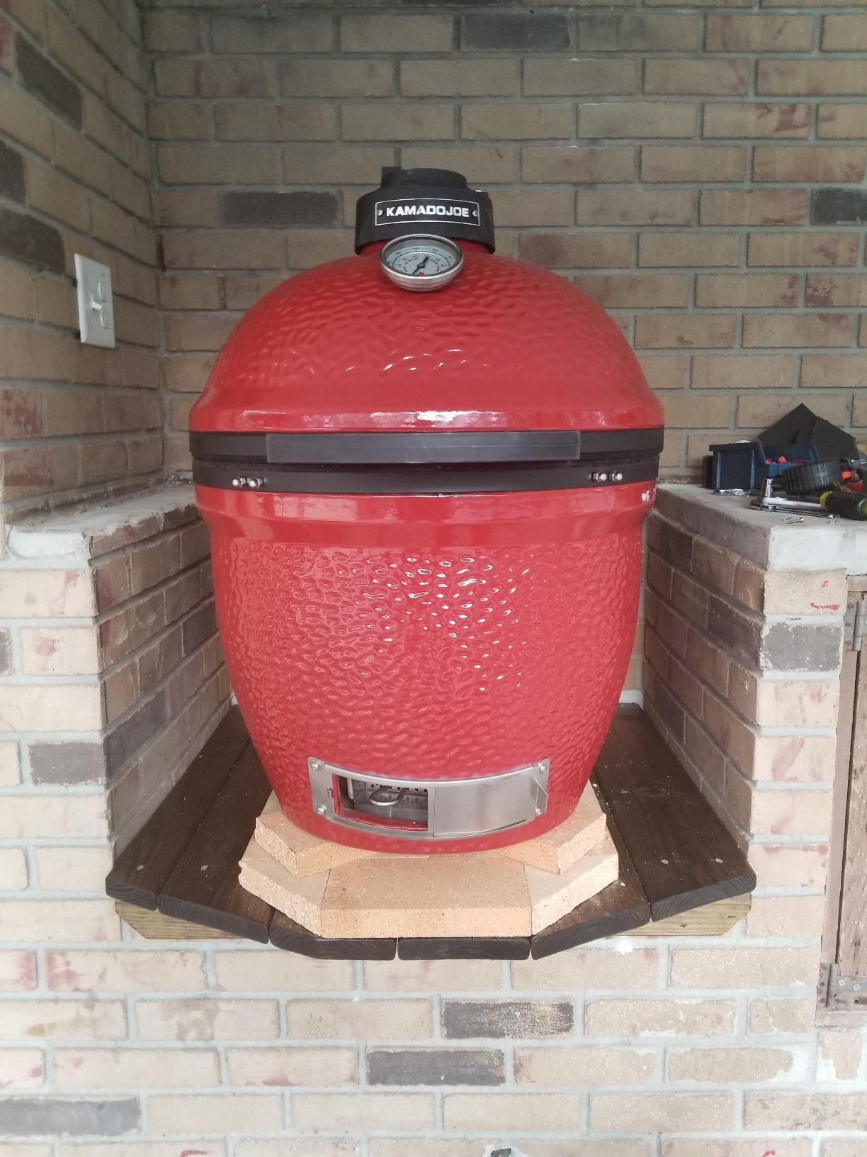 Kamado Joe® Classic Joe™ I Premium 18-inch Ceramic Charcoal Grill and Smoker in Red with Cart, Side Shelves, Grill Gripper, and Ash Tool. 250 Cooking Square Inches, 2 Tier Cooking System, Model KJ23RH customer photo 1