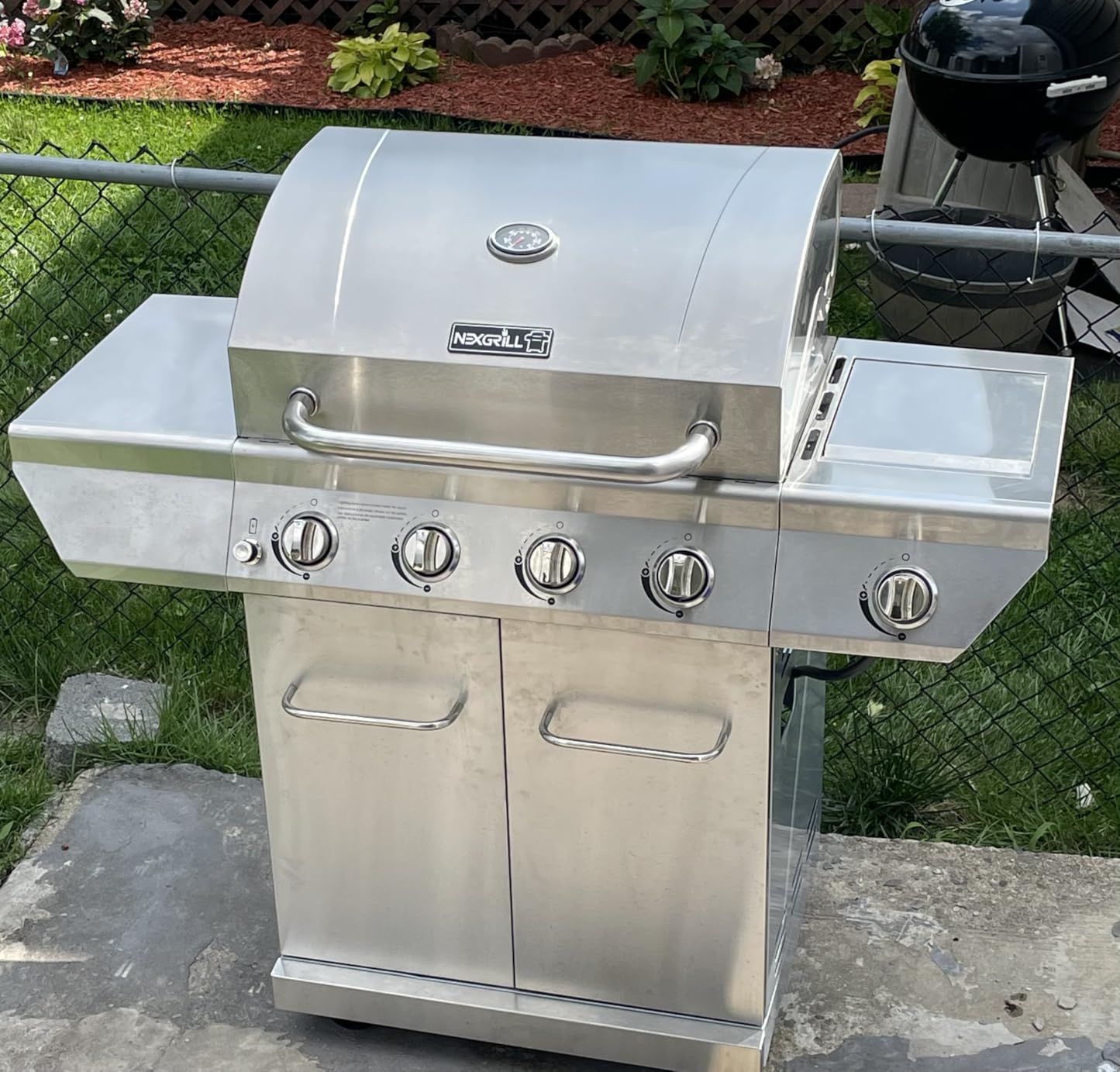 Nexgrill Propane 4 Burner Gas Grill, Stainless Steel Body with Side Burner customer photo 1