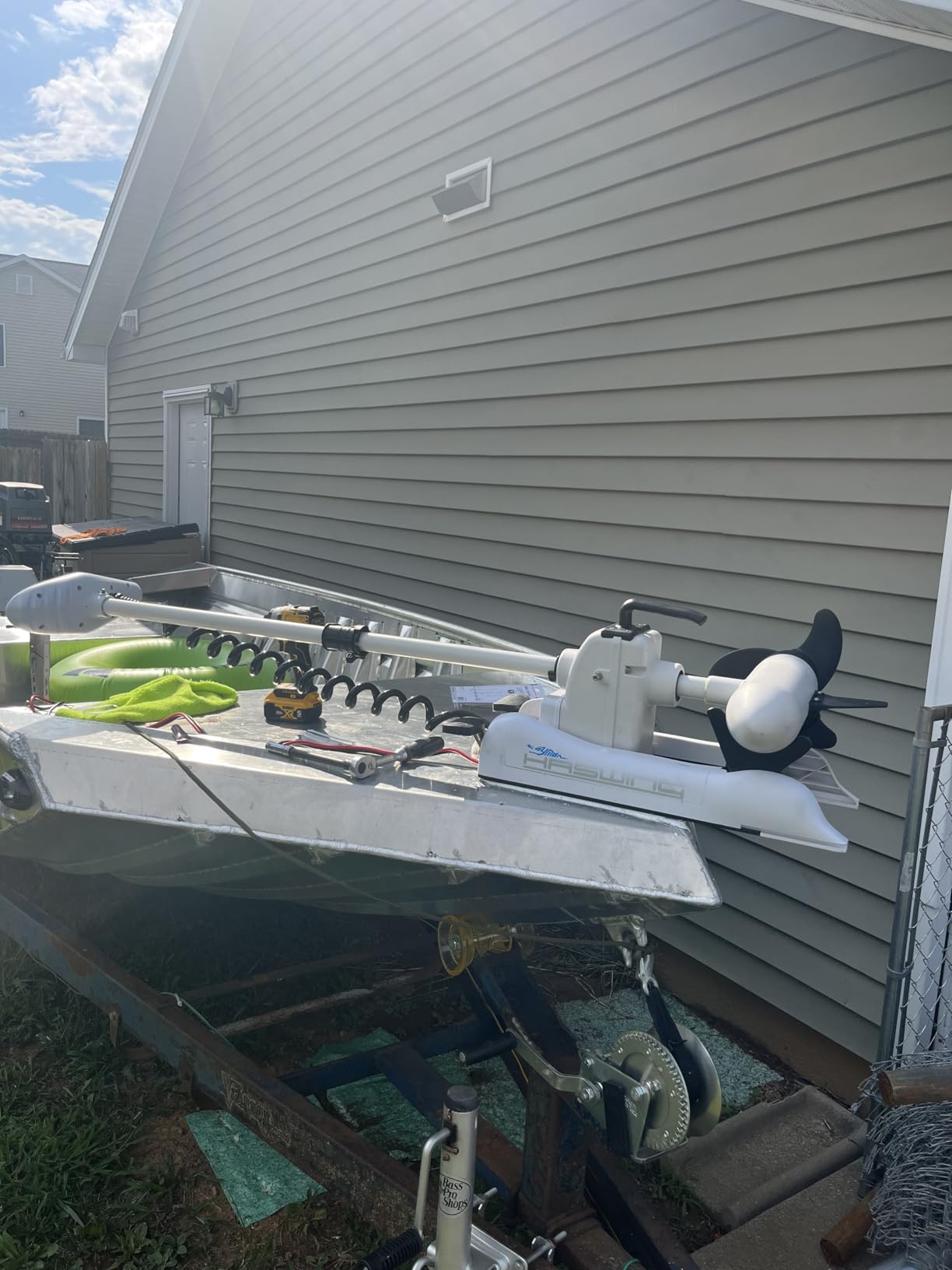 AQUOS Haswing Bow Mount Trolling Motor 12V 55lbs 48in with Wireless Remote customer photo 1