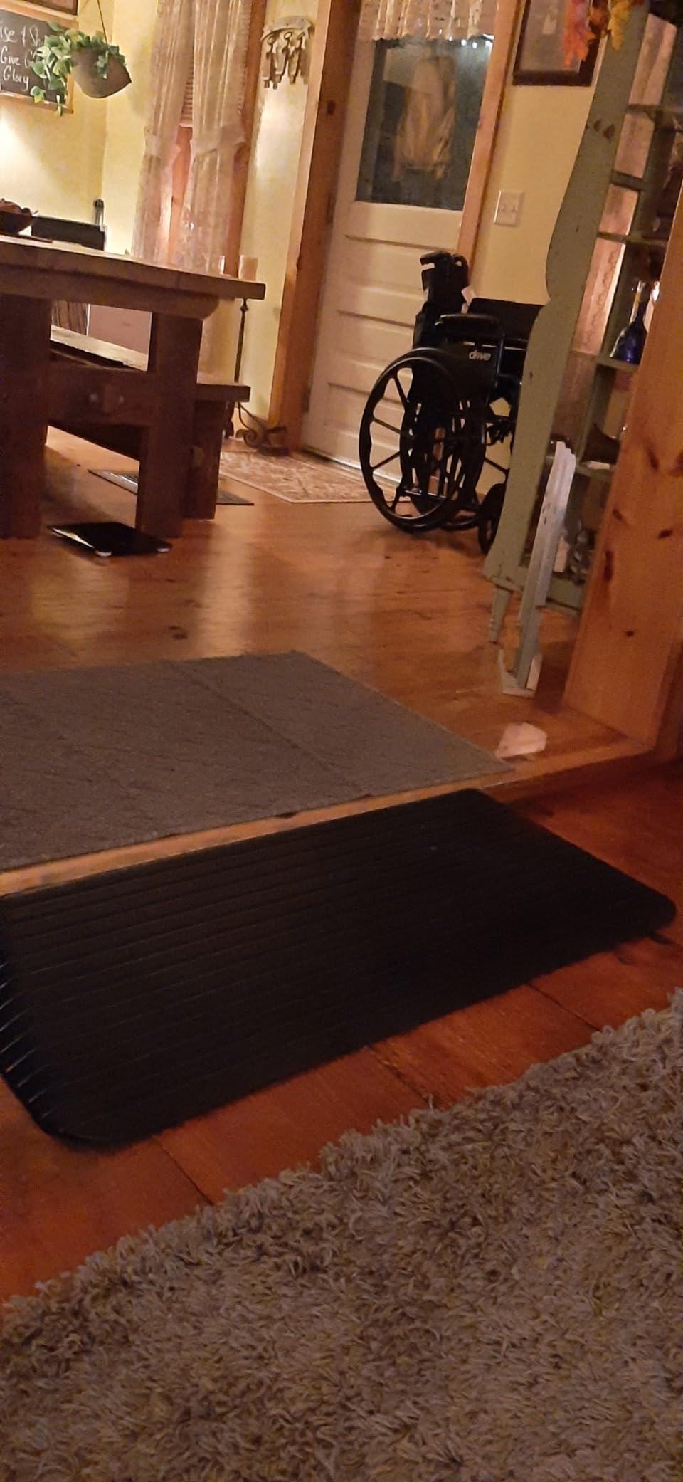 Silver Spring Solid Rubber Threshold Ramp, 1,500 lb Capacity, 1-1/2 in Rise customer photo 2