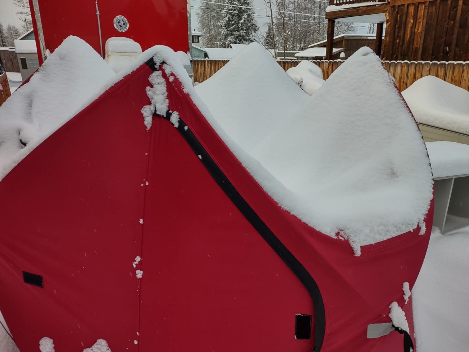 THUNDERBAY Ice Cube 2-4 Man Portable Ice Shelter, 24/34 Square Feet of Fishable Area, Portable 2-3 Person Ice Shanty customer photo 1