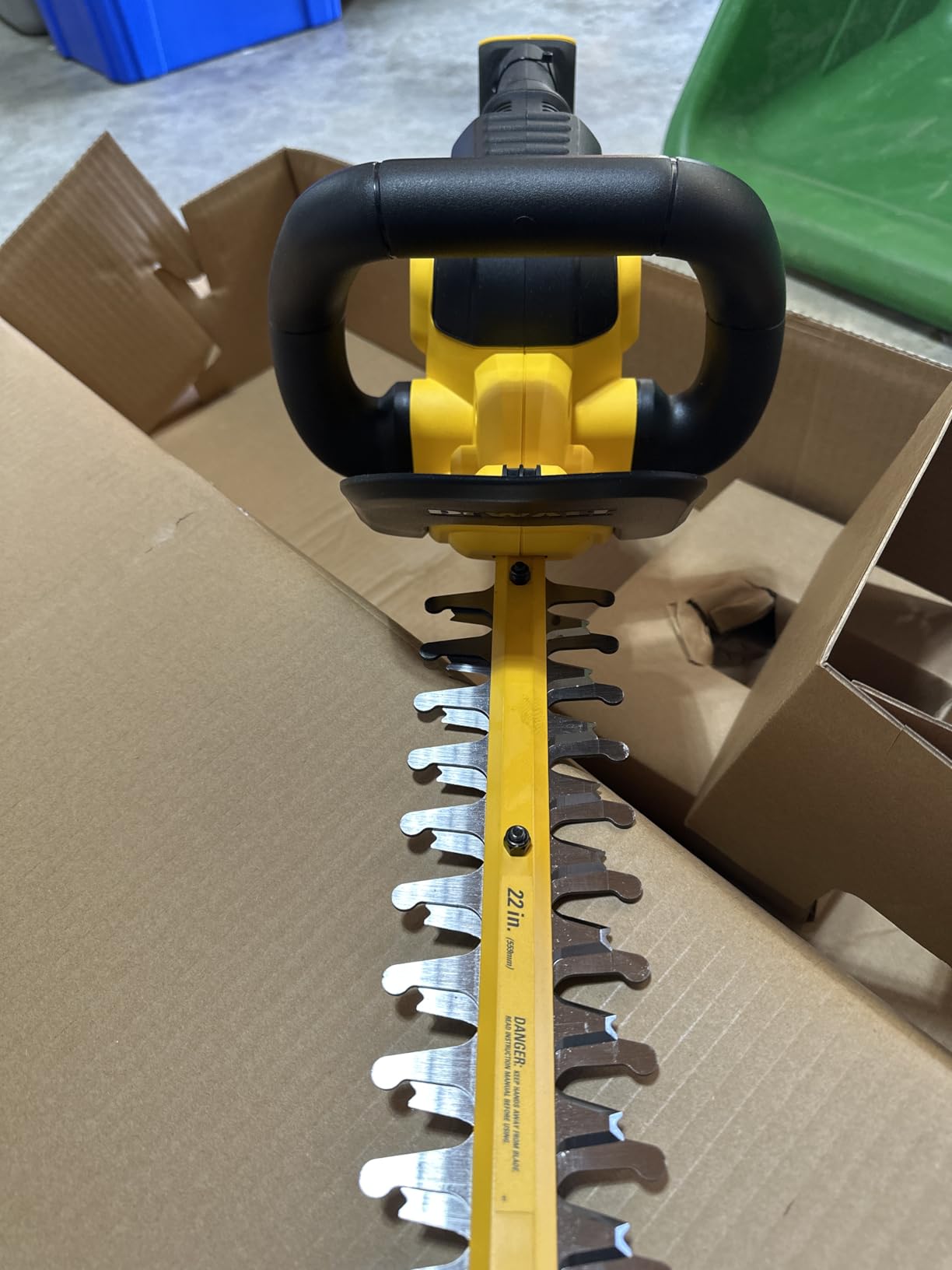Dewalt Trimmer Hedge Bare 20V DCHT820B customer photo 1