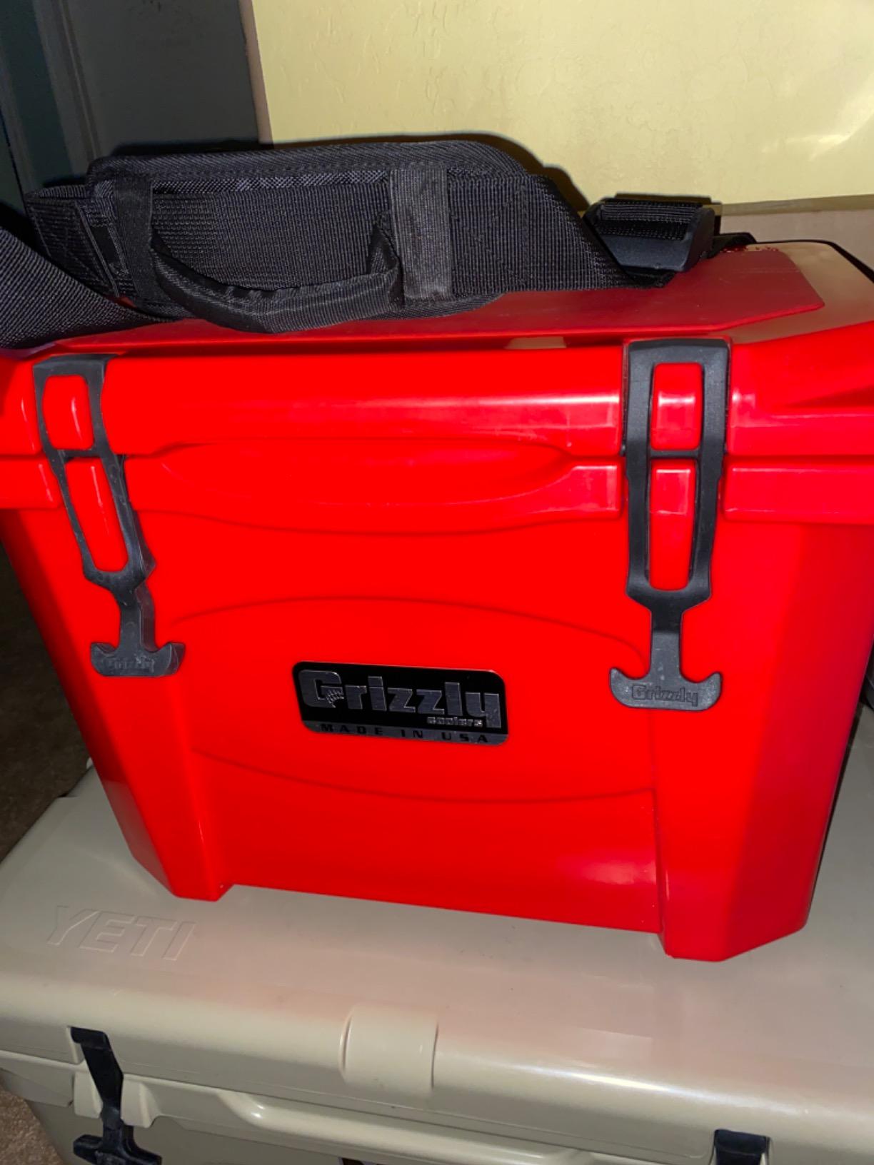 Grizzly 15 Cooler | 15 qt Ice Chest Durable Rotomolded Insulated | Made in USA | Warranty for Life | For Beach Boat Camping Fishing Hunting | G15 customer photo 1