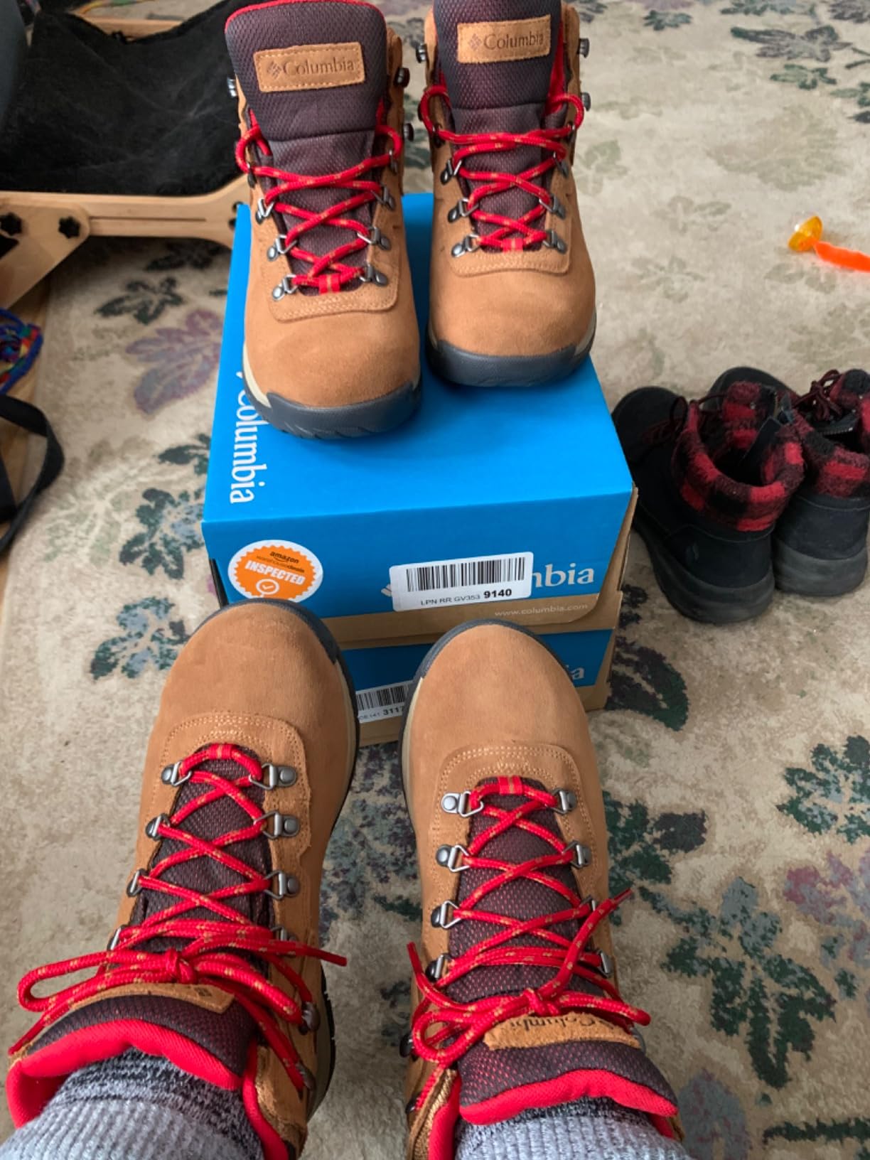 Columbia Women's Discontinued Newton Ridge Plus Waterproof Amped Hiking Boot customer photo 1