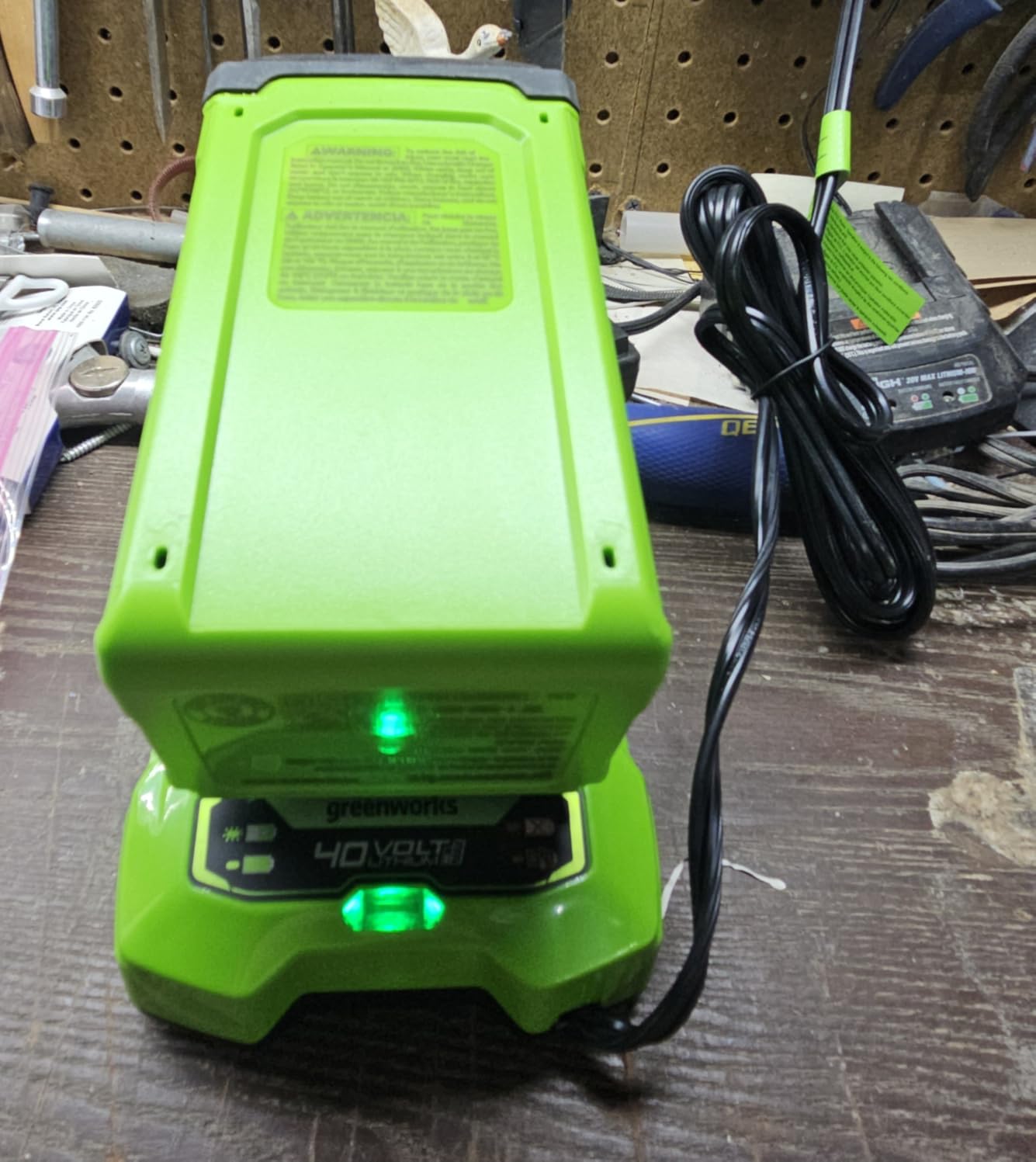 Greenworks 40V 8 in Pole Saw Hedge Trimmer Kit, 2.0 Ah Battery and Charger customer photo 1