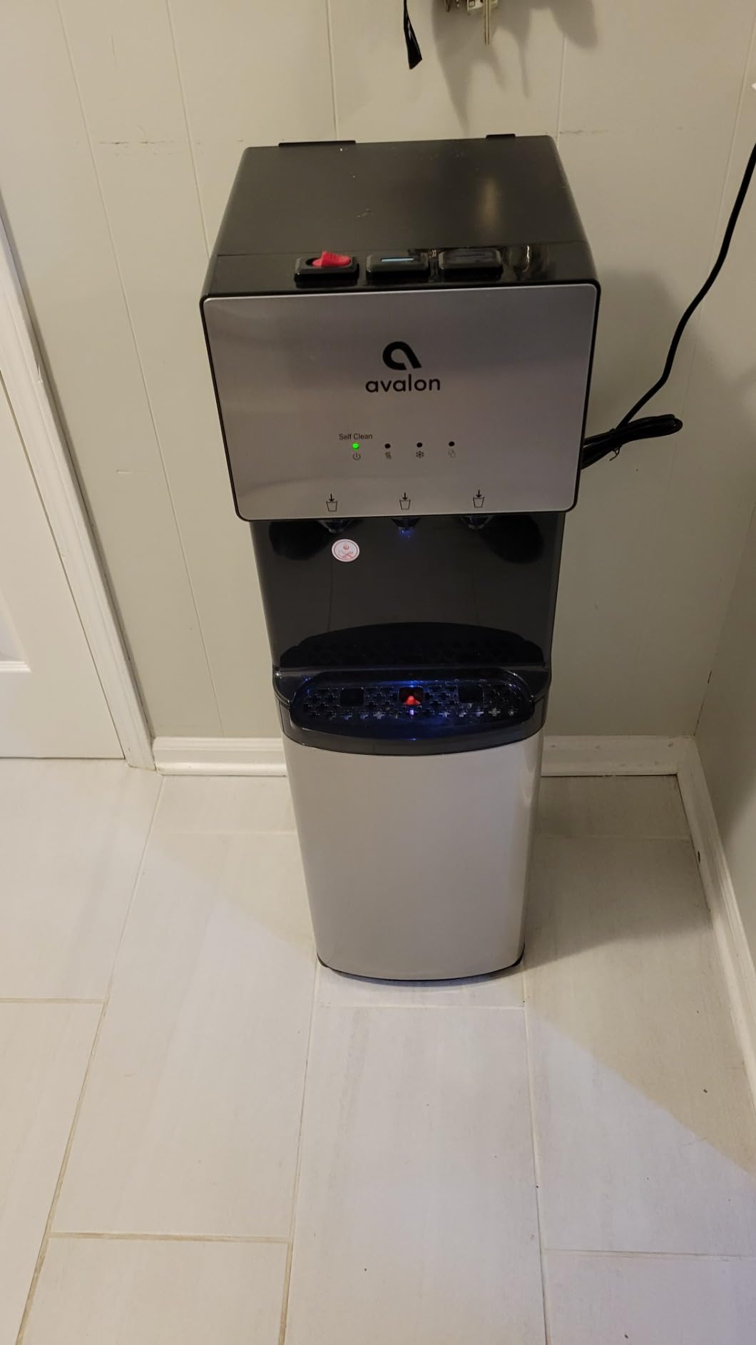 Avalon Self Cleaning Bottom Loading Water Cooler Water Dispenser customer photo 2