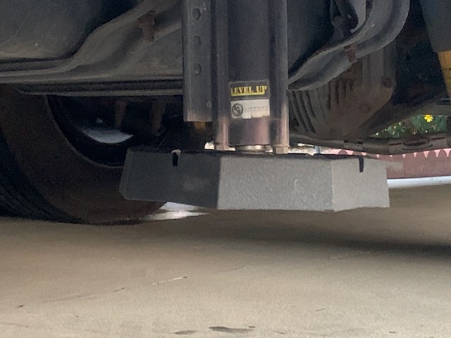 SnapPad Xtra (4-Pack) | Four-Point RV Leveling System Featuring 9” Round Jack Feet | Adds 61% Additional Surface Area for Stability, 5 lbs Per Pad & 11” Total Width | Must-Have RV Accessories customer photo 1