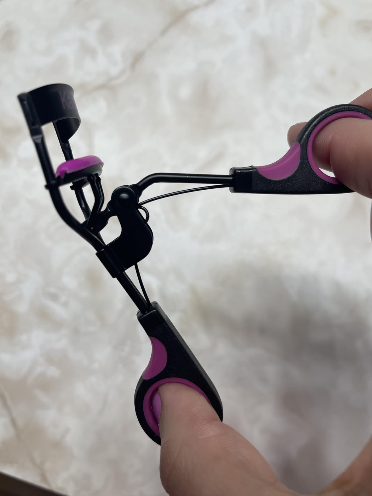 Kaasage Eyelash Curler with Pads, Achieve Perfect Curls in 5 Seconds customer photo 2