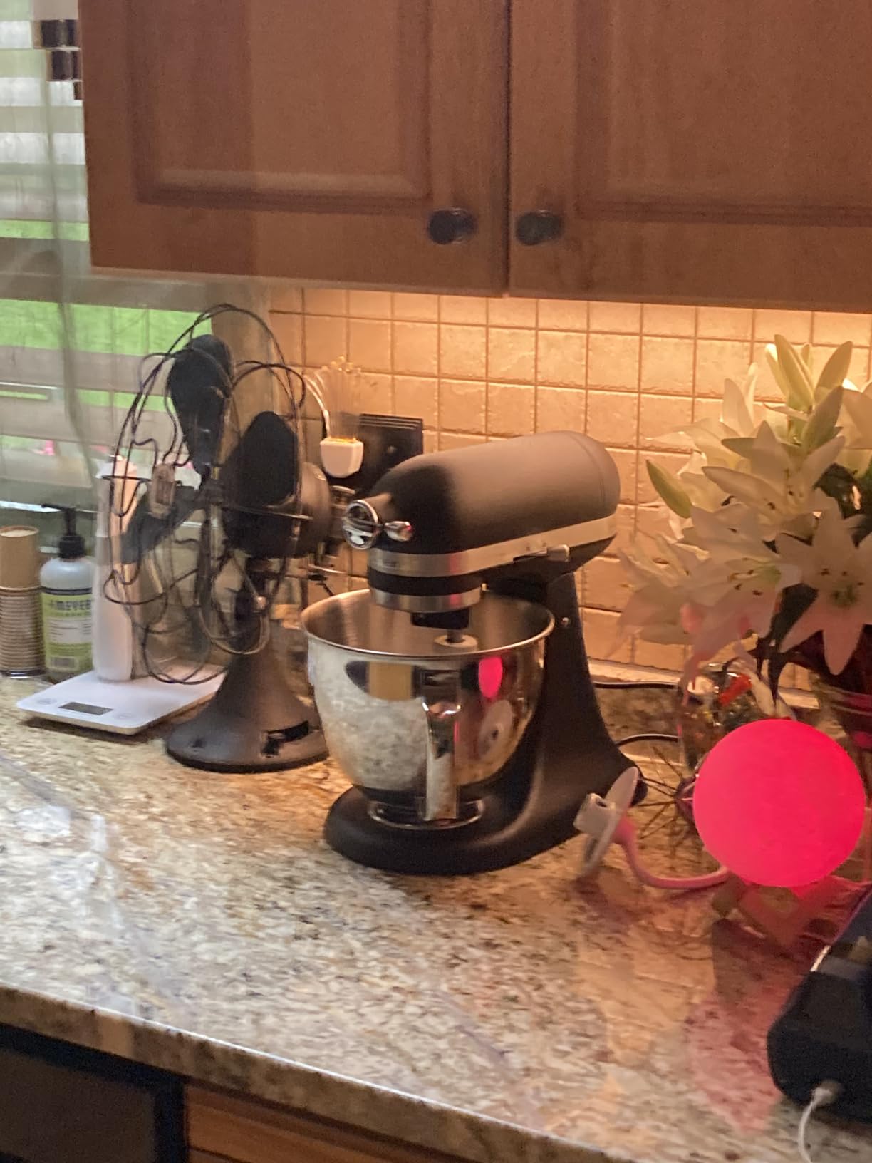 KitchenAid Artisan Mini, 3.5-Qt Tilt Head Stand Mixer, Candy Apple Red customer photo 1