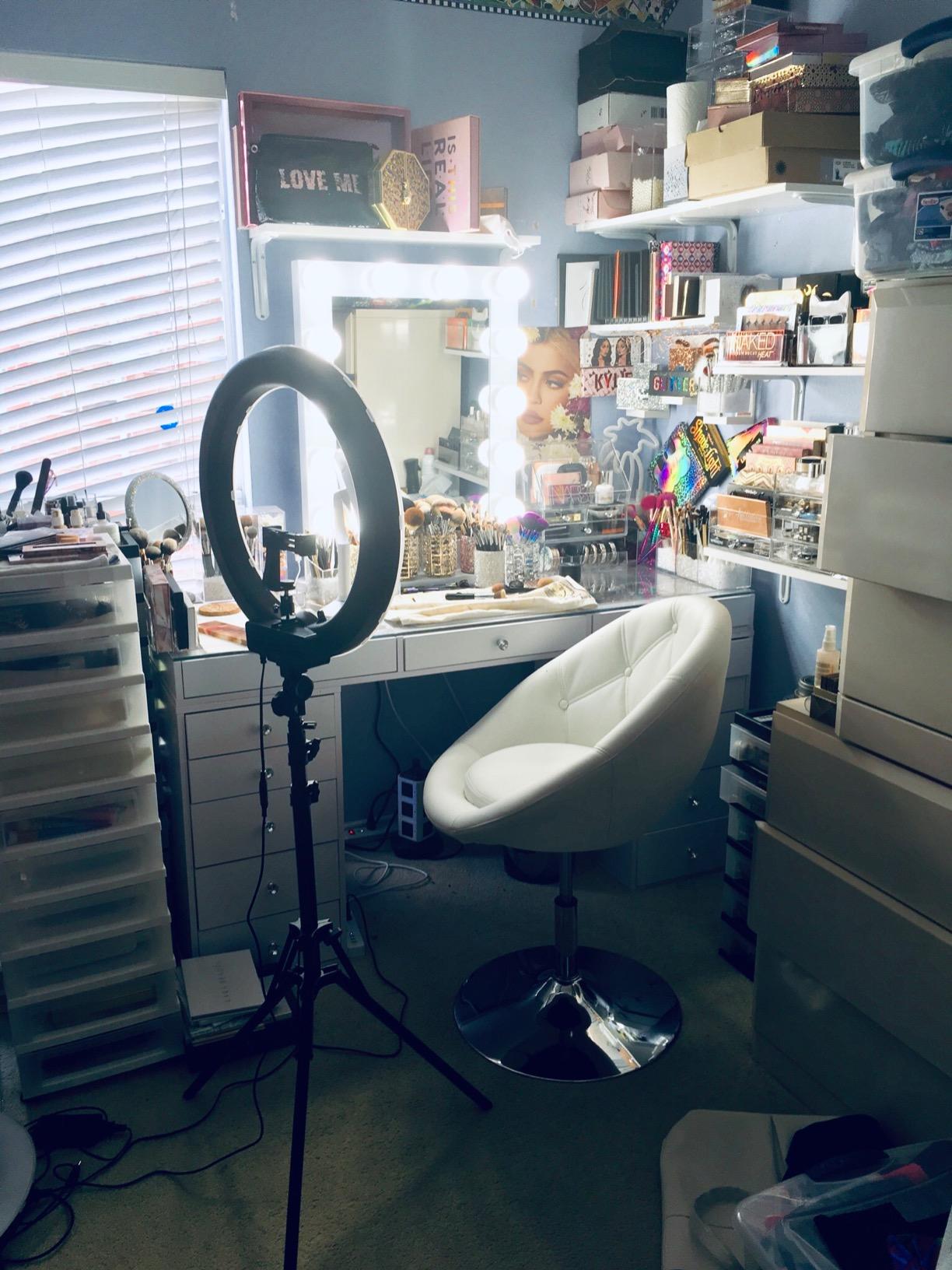 NEEWER RL-18 Ring Light 18inch Kit: 55W 5600K Professional LED with Stand customer photo 2