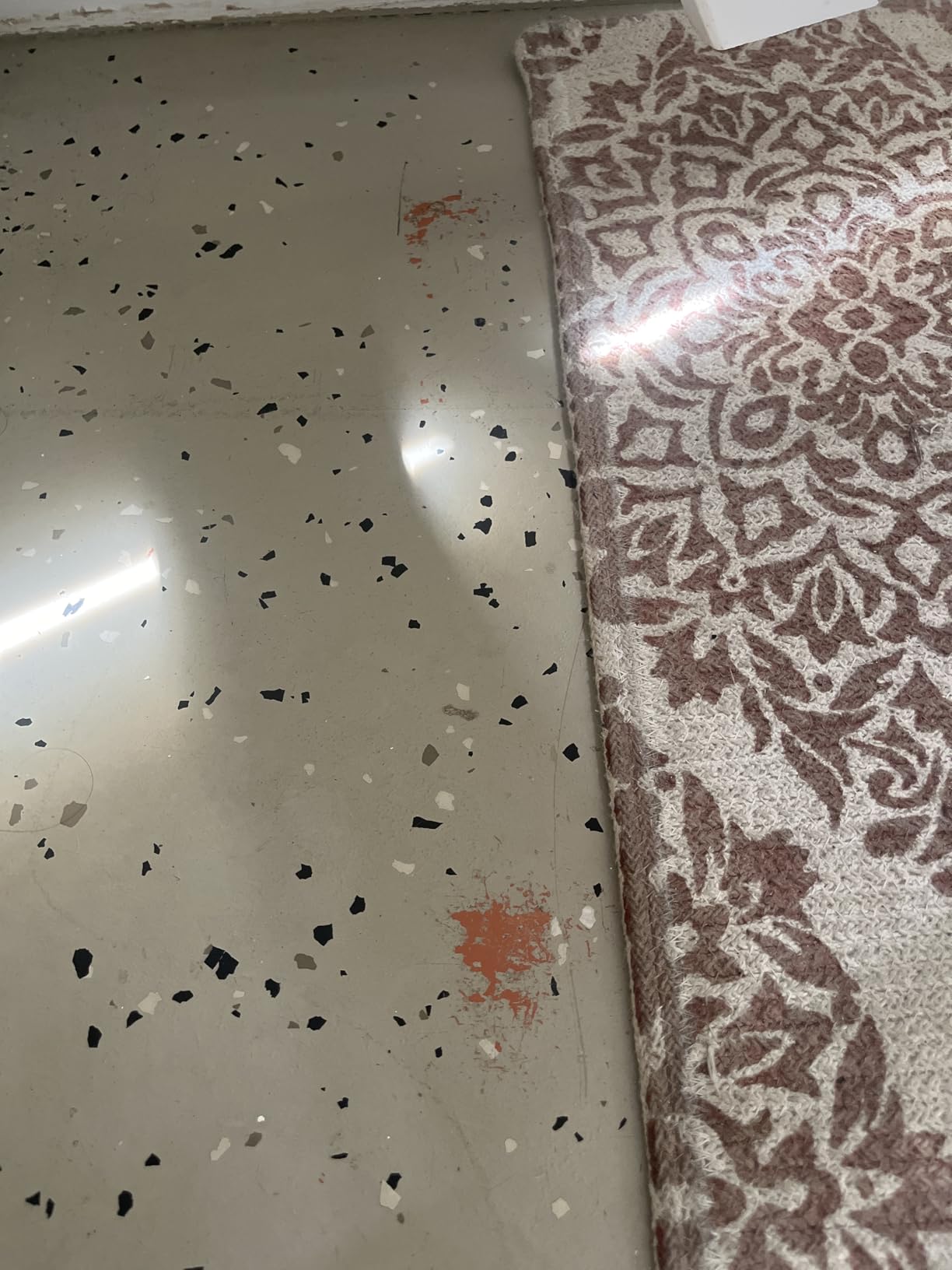 KILZ 1-Part Epoxy Concrete & Garage Floor Paint, Slate Gray, 1 Gallon customer photo 2