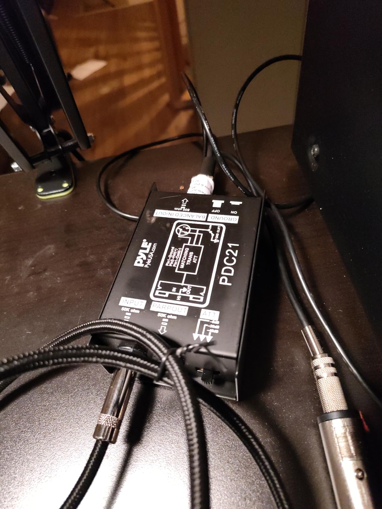 Pyle 4 Channel Audio Mixer with Bluetooth - DJ Sound Board Controller - USB Computer Input - Built-in MP3 Player - 48V Phantom Power - 3 Band EQ - 16-Bit DSP FX - Band, Studio Ready - PMXU43BT customer photo 2
