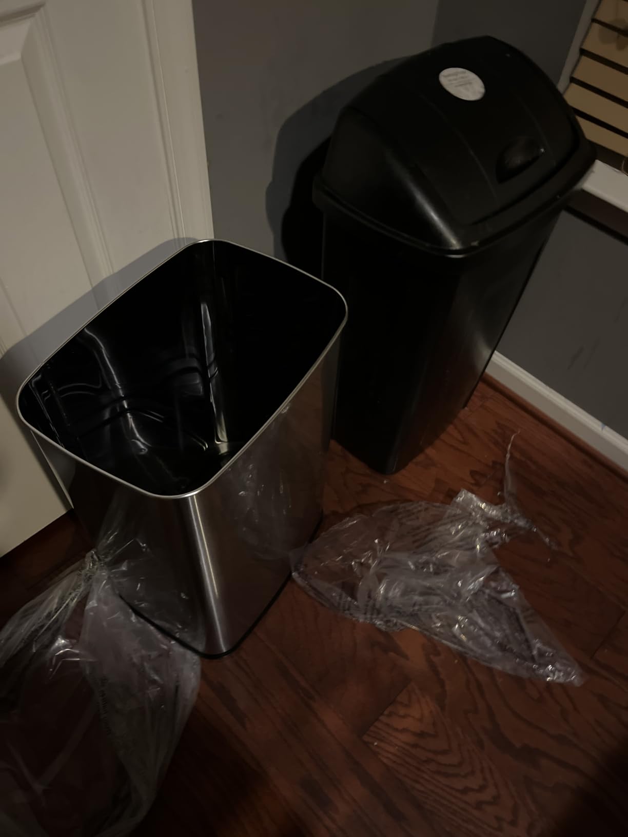 Ninestars 13 Gallon Automatic Trash Can, 50L Touchless Motion Sensor Garbage Can with Odor-Sealing Lid, Rectangular Stainless Steel, Silver Trim customer photo 2
