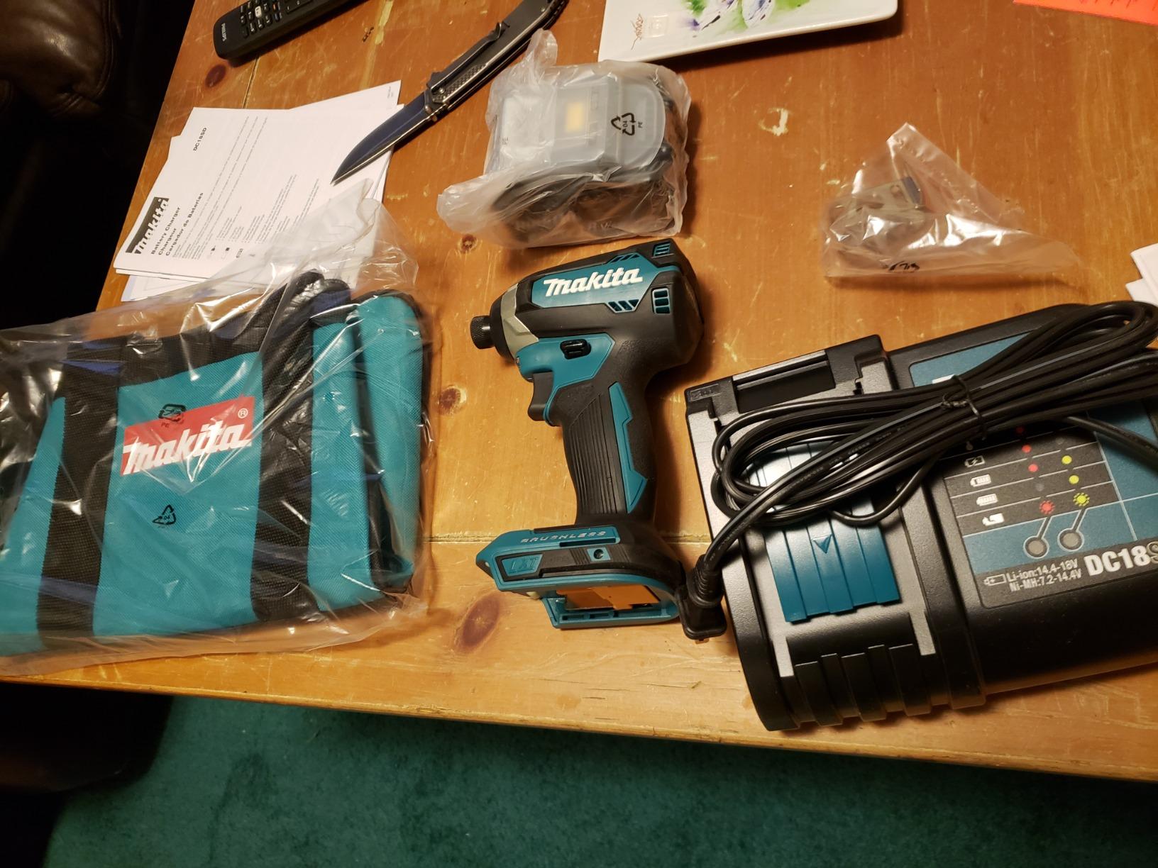 Makita XDT131 18V LXT® Lithium-Ion Brushless Cordless Impact Driver Kit (3.0Ah) customer photo 1