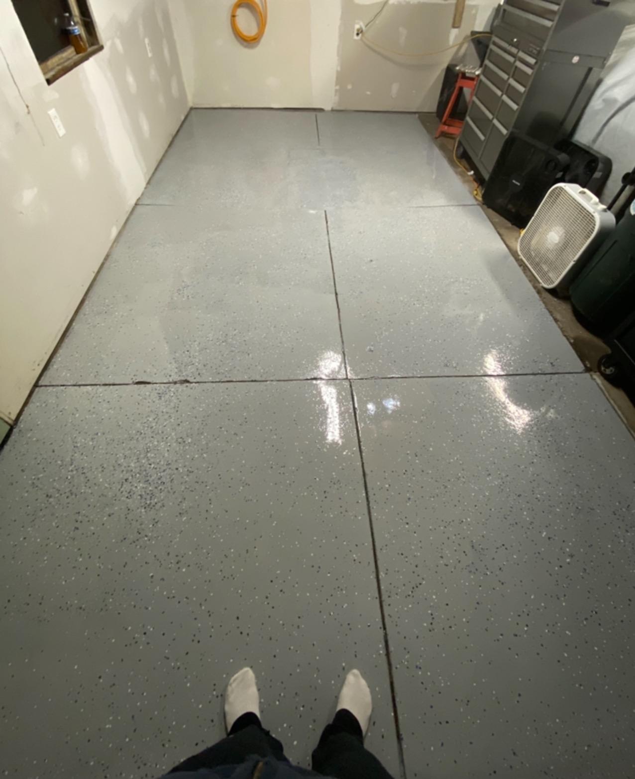 Rust-Oleum RockSolid Polycuramine Gloss Dark Gray Garage Floor Coating customer photo 1