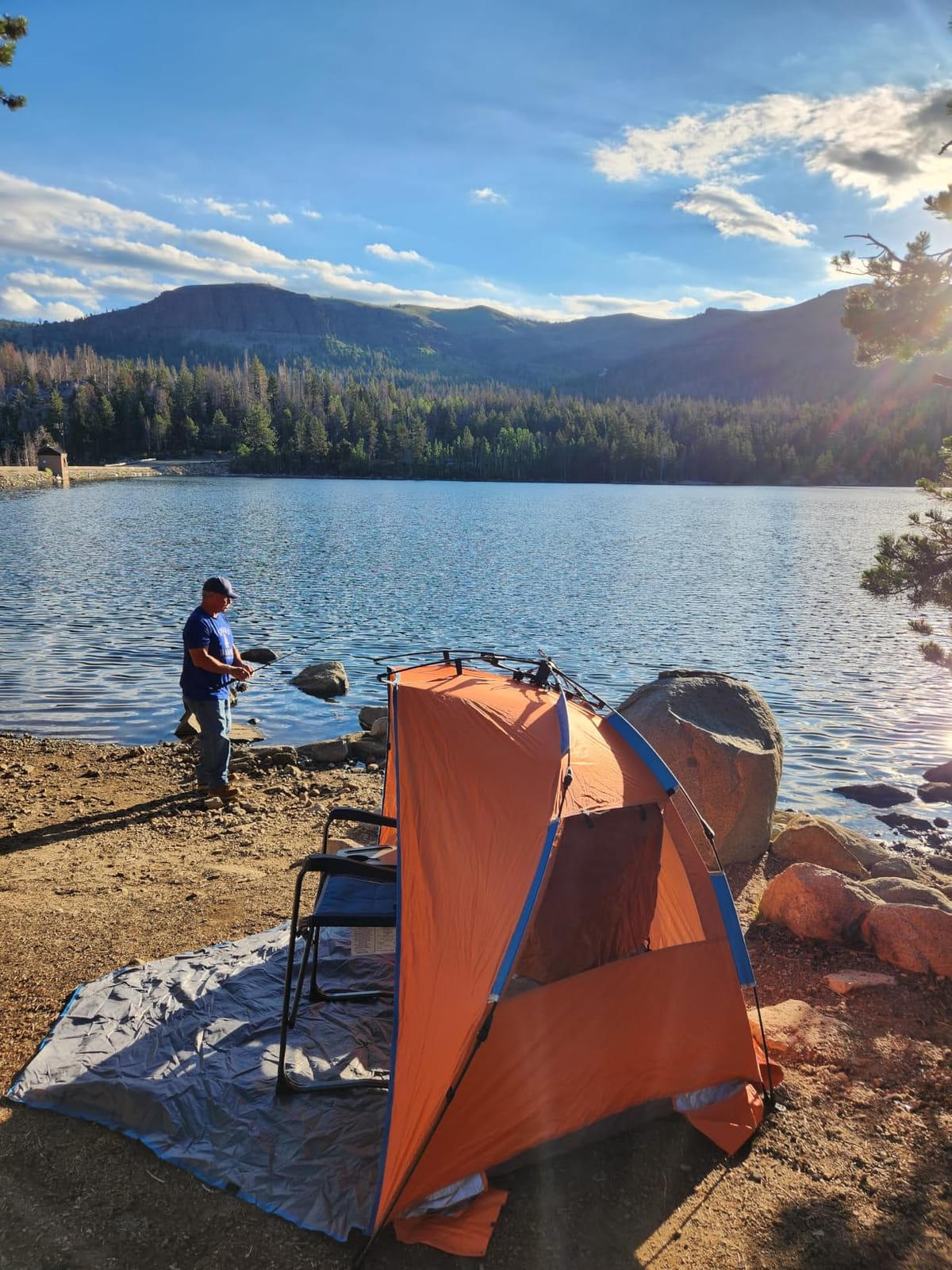 Oileus X-Large 4-Person UV Beach Tent with 6 Sand Pockets, Orange customer photo 1