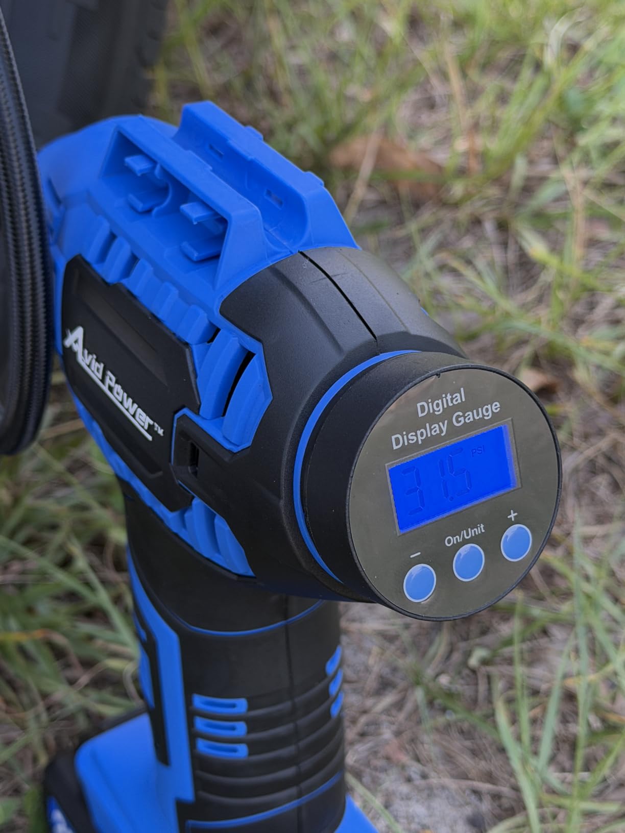 AVID POWER Cordless Tire Inflator Portable Air Compressor 20V Battery Pump customer photo 1