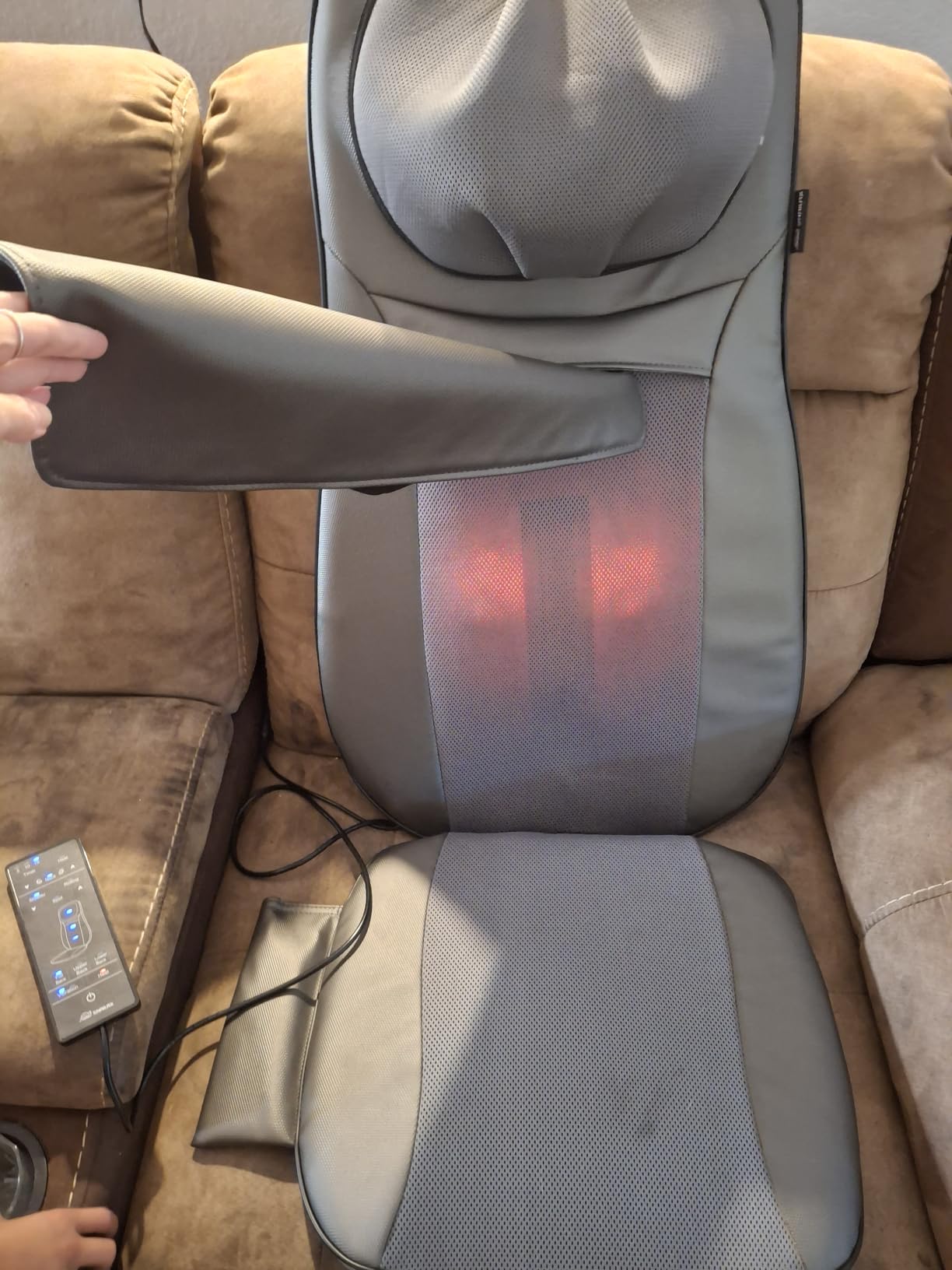 Snailax Shiatsu Neck & Back Massager with Heat Chair Pad Kneading Massage customer photo 2