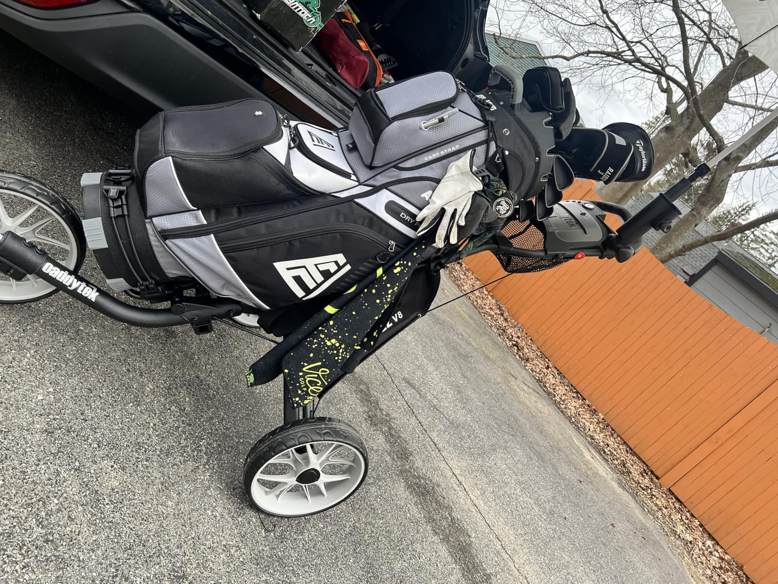 CaddytekCaddyTek EZ-fold 3 Wheel Golf Push Cart Version 8 customer photo 1