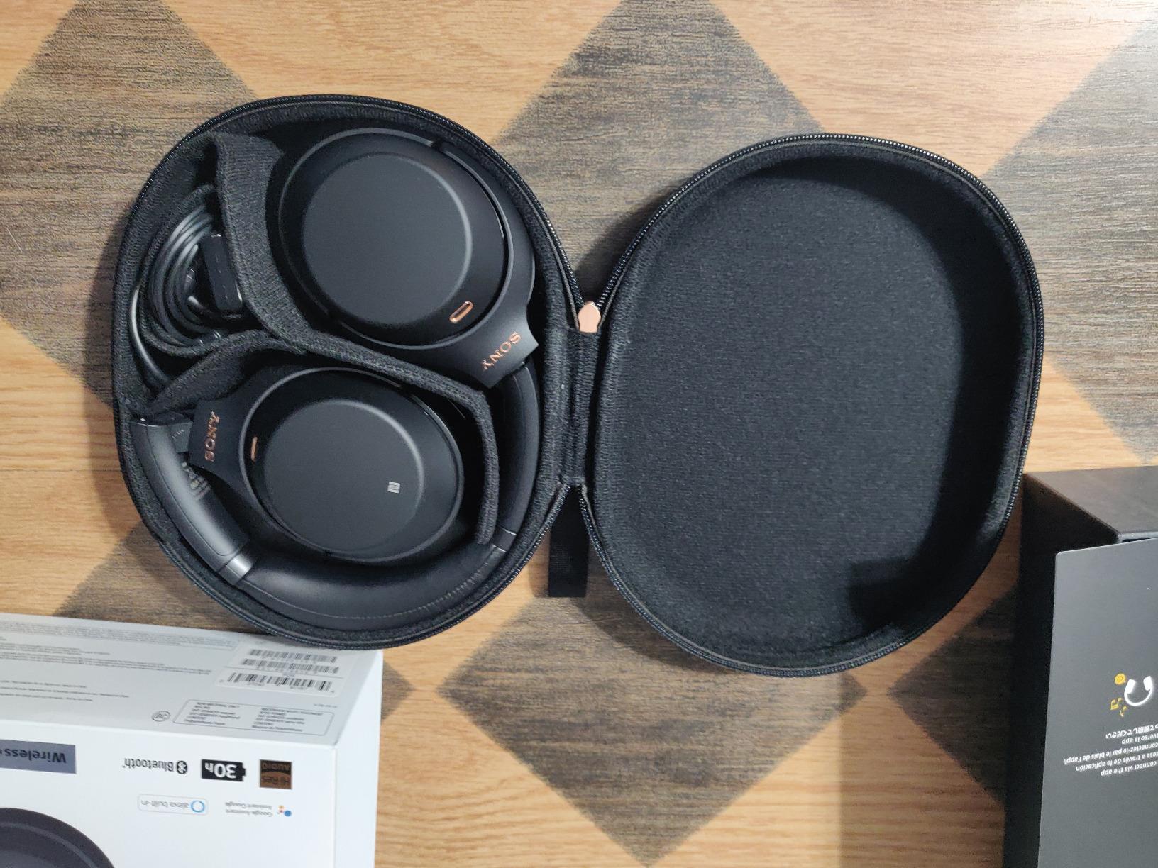 Sony WH1000XM3 Noise Cancelling Headphones, Wireless Bluetooth Over the Ear Headset – Black (2018 Version) customer photo 2