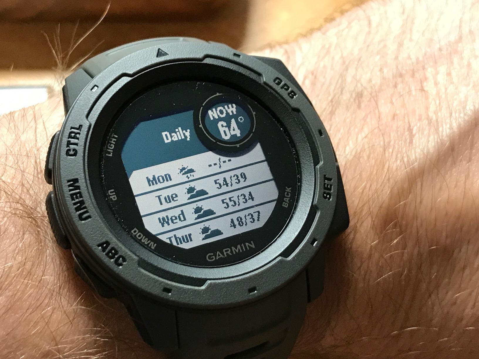 Garmin Instinct, Rugged Outdoor Watch with GPS, Features Glonass and Galileo, Heart Rate Monitoring and 3-Axis Compass, Graphite customer photo 1