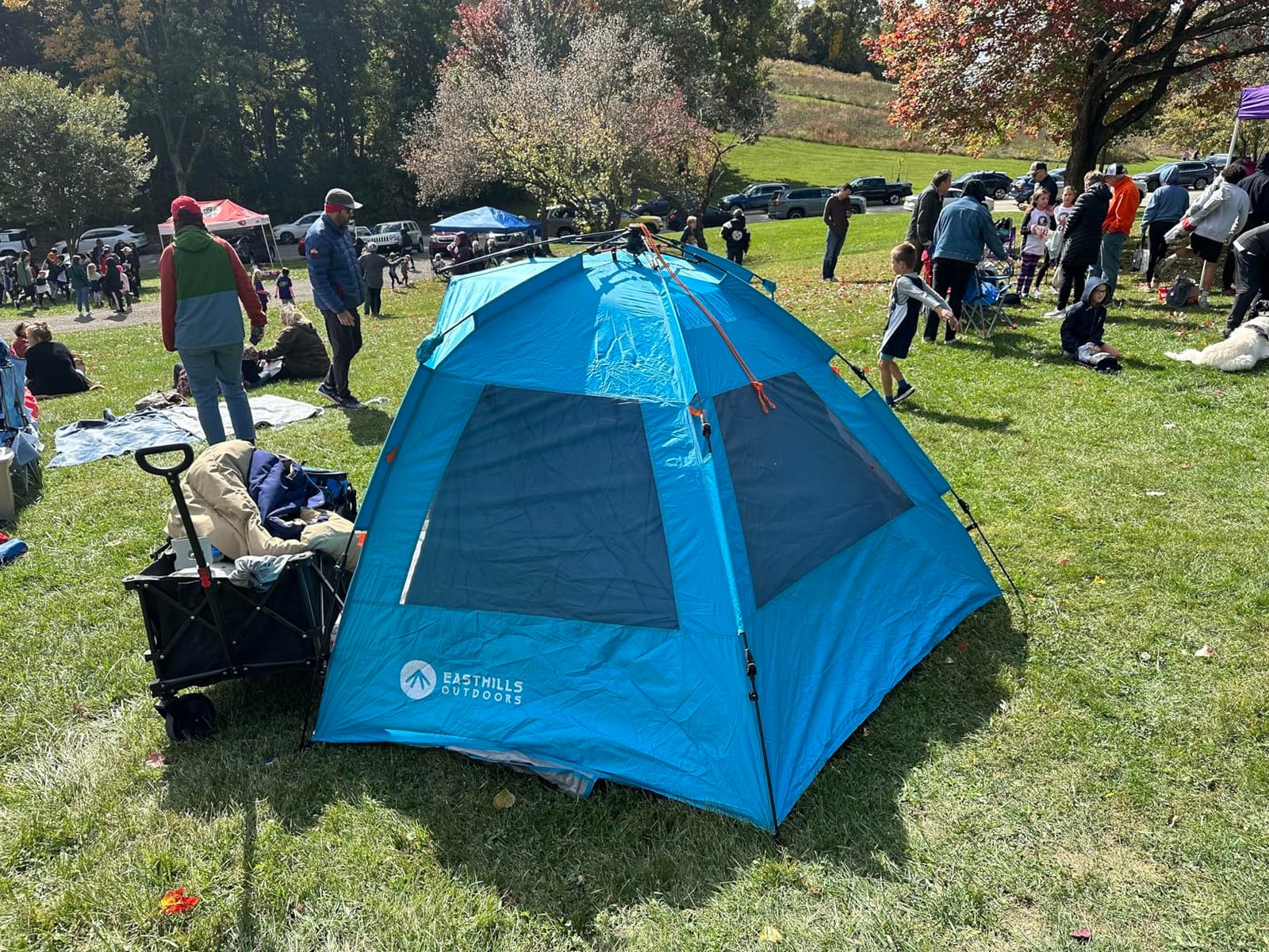 Easthills Outdoors Instant Shader Enhanced Deluxe XL Beach Tent Easy Set Up 4-6 Person Popup Sun Shelter 99