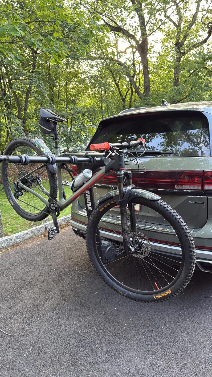 Thule Apex XT Bike Hitch Rack customer photo 1