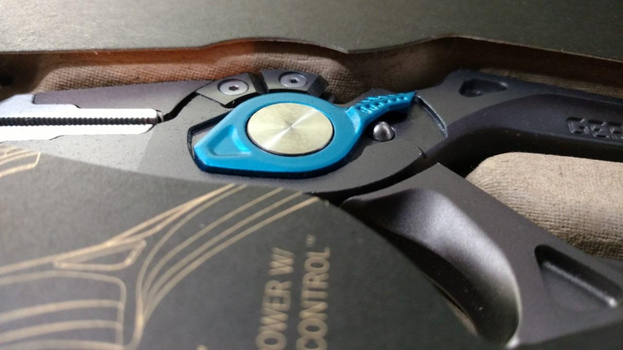 Gerber Gear Magniplier-Salt - Durable,Fishing Pliers with Sheath - Spring-Loaded Pliers for Freshwater & Saltwater Fishing - Premium Fishing Accessory - 7.5