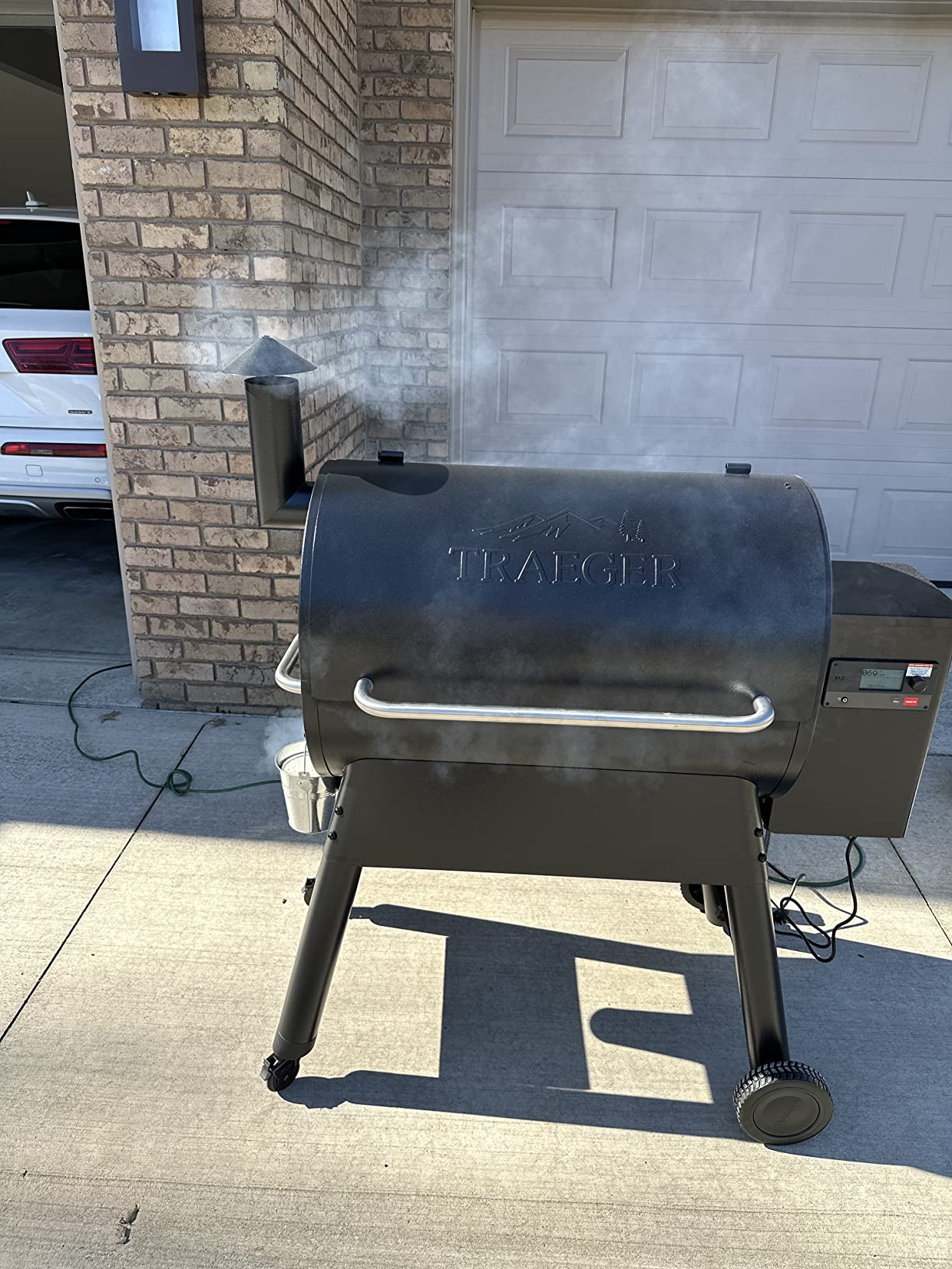 Traeger Pro 780 Wood Pellet Grill & Smoker, 780 Sq In, WiFi customer photo 1