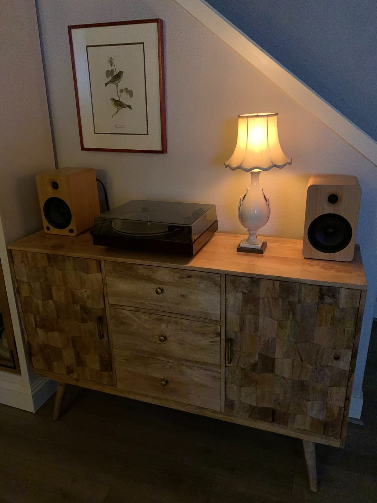 Kanto YU6WALNUT Powered Bookshelf Speakers with Bluetooth and Phono Preamp | Pair | Walnut customer photo 2