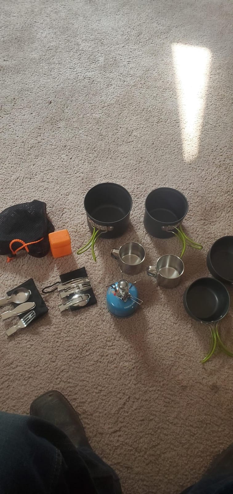 Odoland 16pcs Camping Cookware Mess Kit, Lightweight Pot Pan Mini Stove with 2 Cups, Fork Spoon Kits for Backpacking, Outdoor Camping Hiking and Picnic customer photo 1