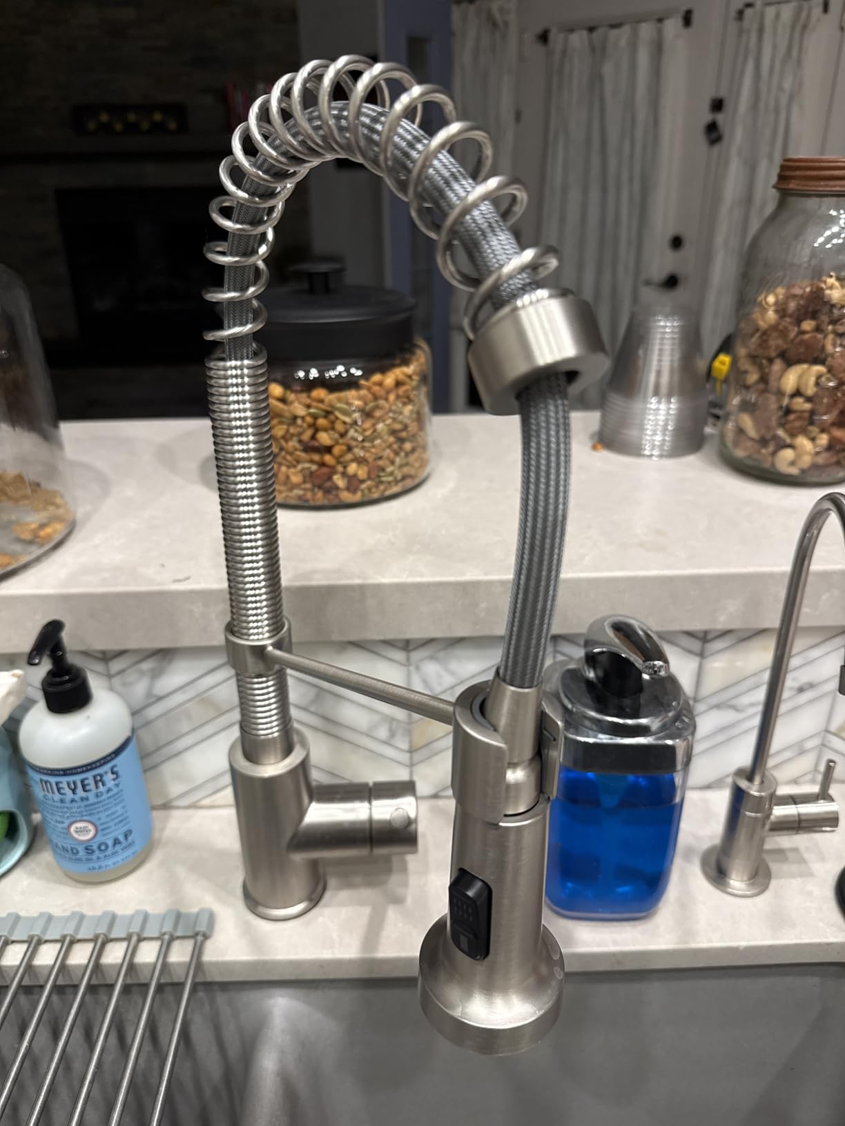 KRAUS Stainless Steel Matte Black Pull Down Kitchen Faucet KPF-1610SFSMB customer photo 1