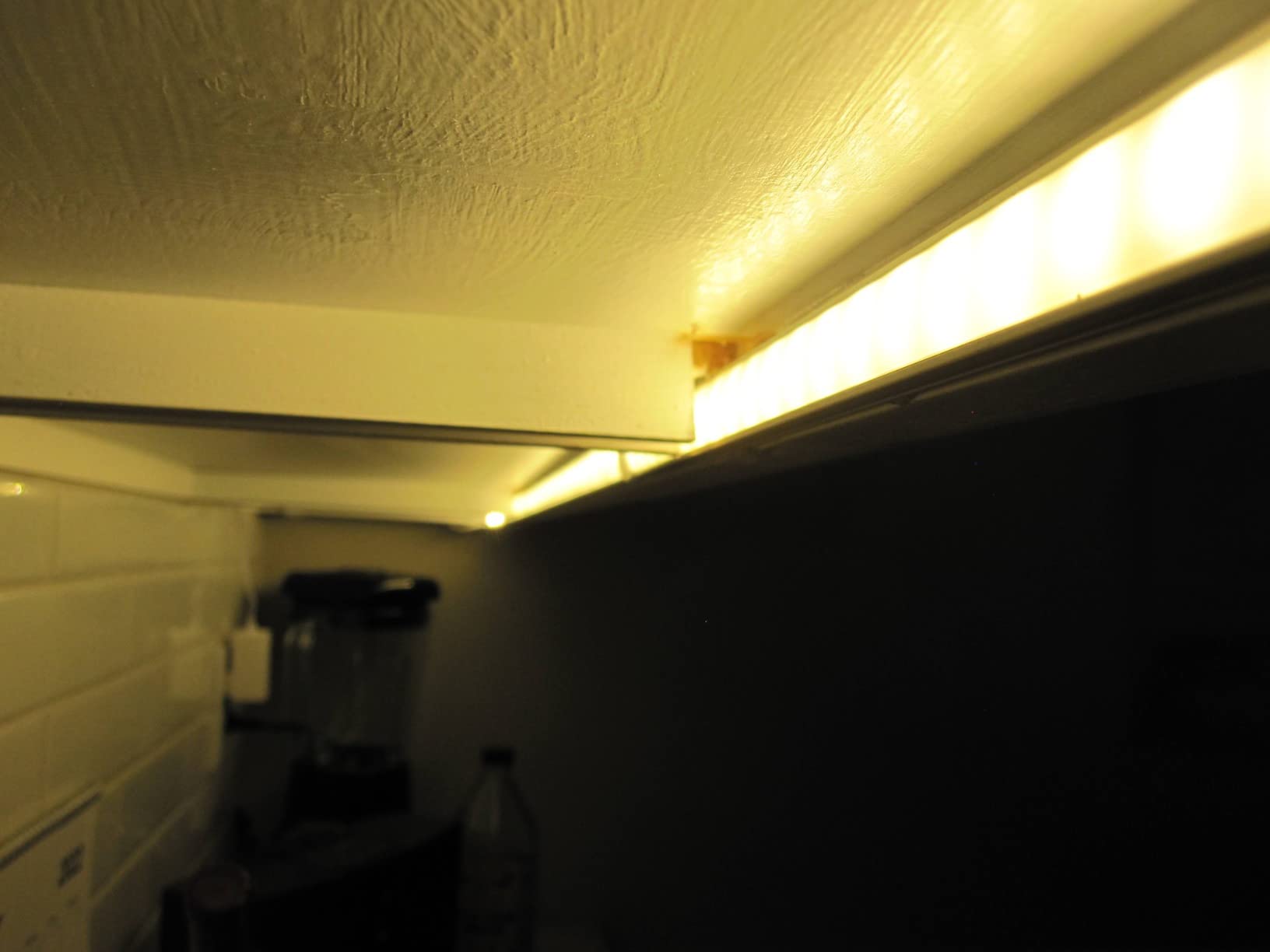 WOBANE Under Cabinet LED Lighting Kit,Dimmable Strip Lights with RF Remote customer photo 1