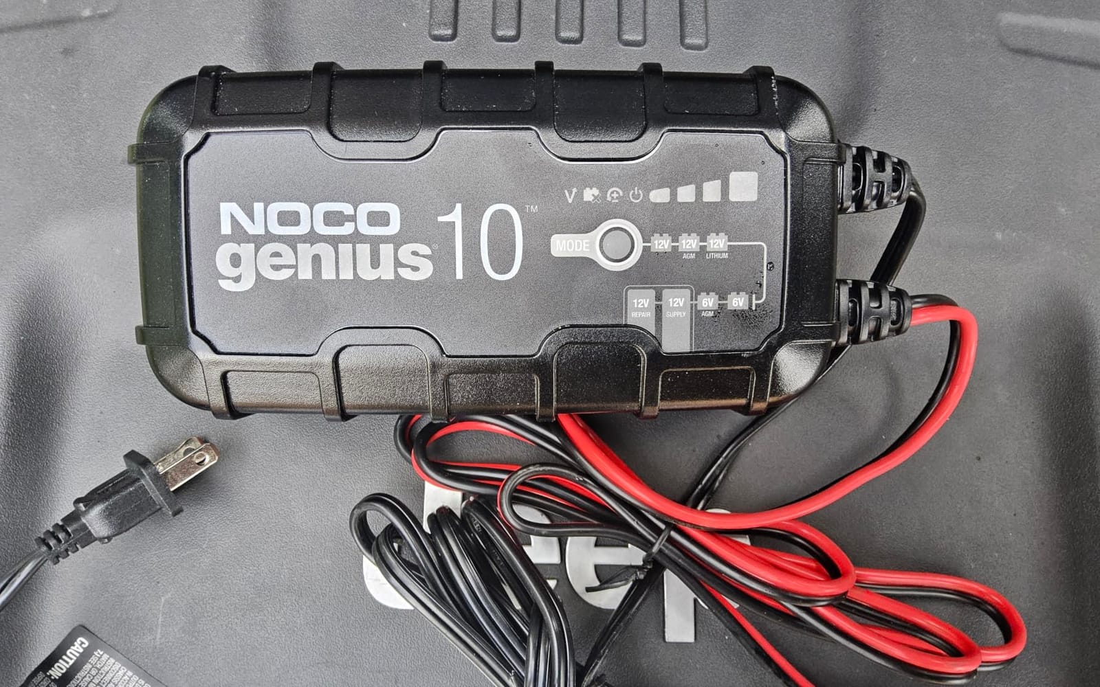 NOCO GENIUS10 10A 6/12V Smart Battery Charger, Trickle Charger & Maintainer customer photo 1