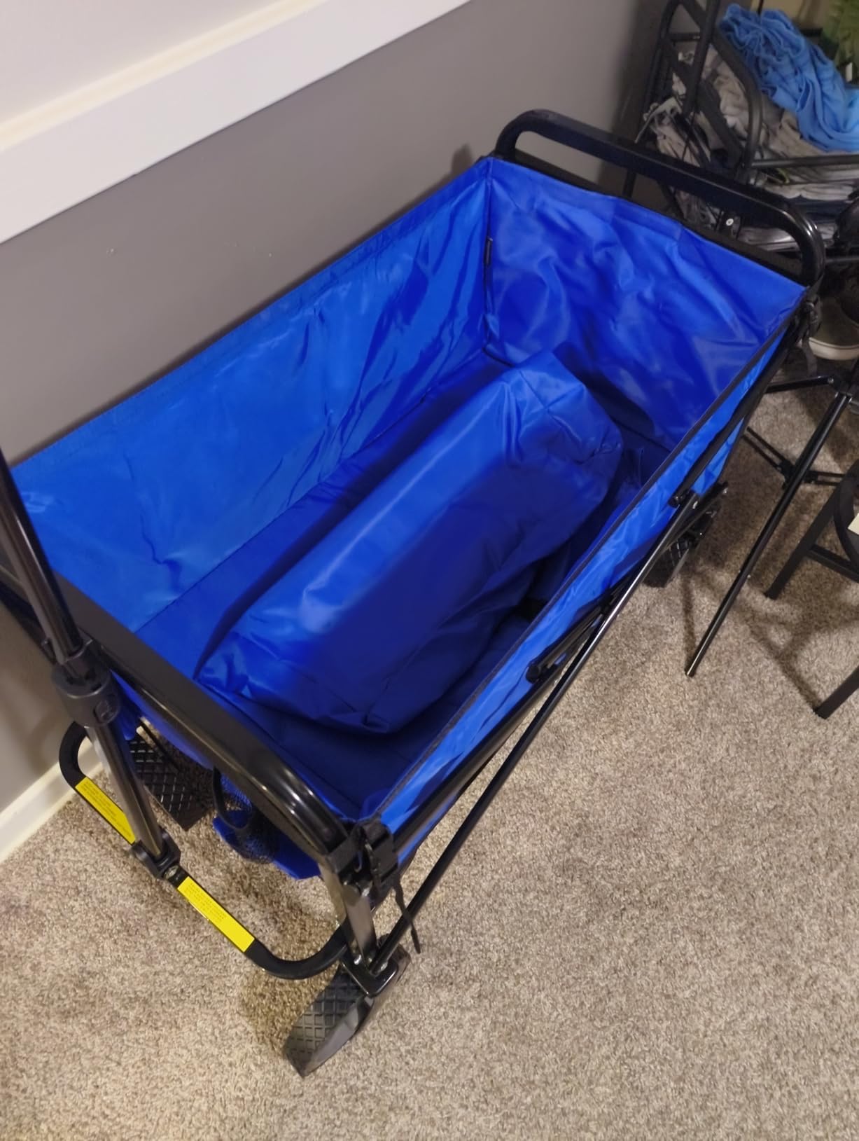Amazon Basics Collapsible Heavy Duty Utility Wagon for Outdoor Sports, Camping, Garden, and Shopping, 265 Pounds Capacity, 27.6 x 40.9 x 20 inches, Black customer photo 1