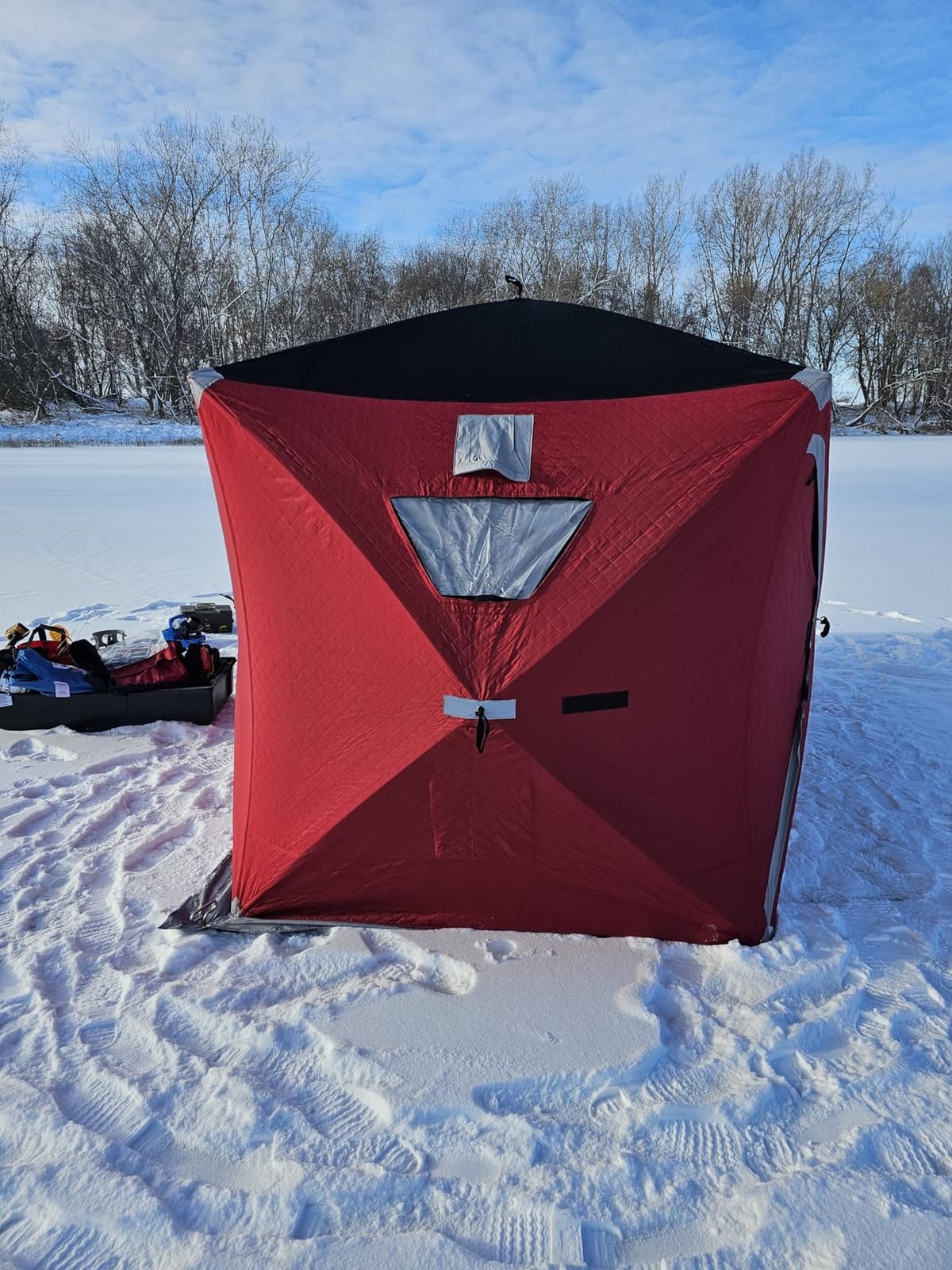 THUNDERBAY Ice Cube Series Pop-Up Hub-Style Ice Fishing Shelter, 68-112 Square Feet of Fishable Area, Portable 6-8 Person Ice Shanty customer photo 2
