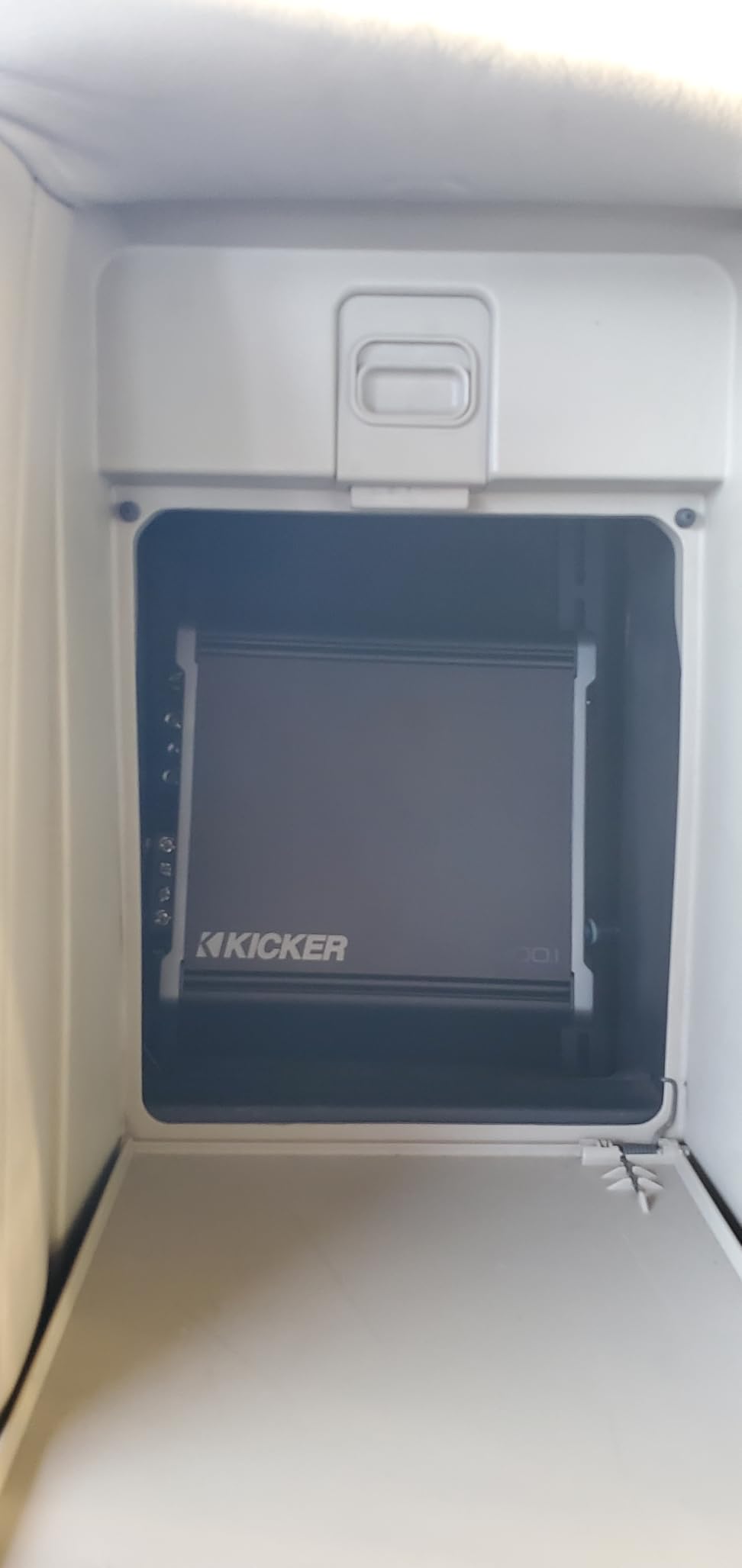 Kicker 46CXA8001 CXA8001-800-Watt Mono Class D Subwoofer Amp customer photo 2