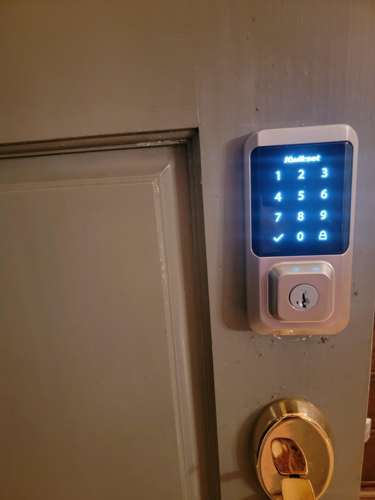 Kwikset Halo Wi-Fi Smart Lock, Keyless Entry Front Door Touchscreen Deadbolt, Matte Black Finish, Grade AAA Certified, UL Listed, Easy Install No Hub, App Control customer photo 2