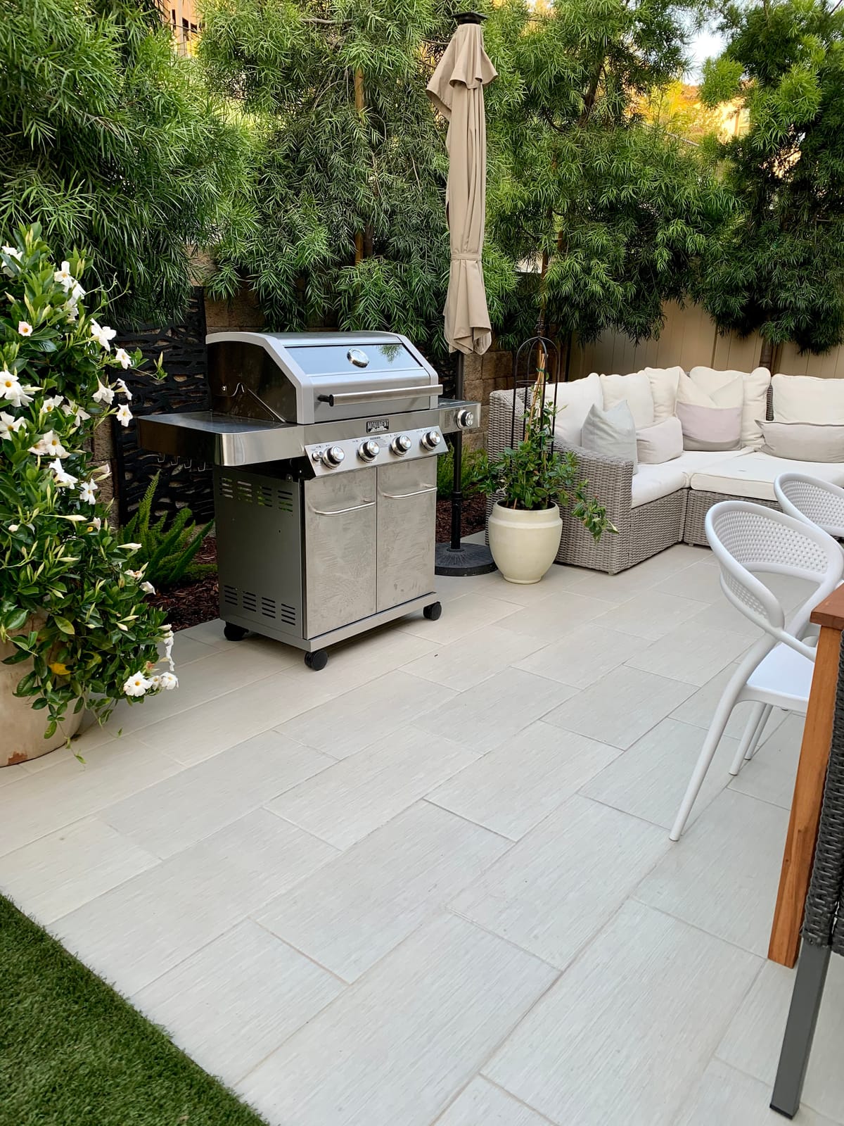 Monument Grills Larger Convertible 4 Burner Natural Gas Grill Stainless Steel Cabinet Style Propane Grills, LED Controls,Side Burner(Without Conversion Kit) customer photo 2