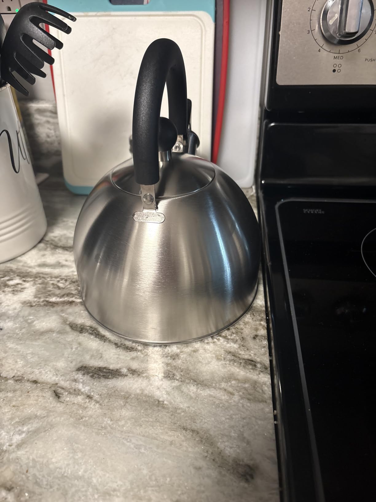 Primula Stewart Whistling Tea Kettle for Stovetop, Stainless Steel Stove Top Kettle with Fast Boil Whistling Spout and Cool Touch Folding Handle, 1.5-Quart, Brushed Silver with Black Handle customer photo 2