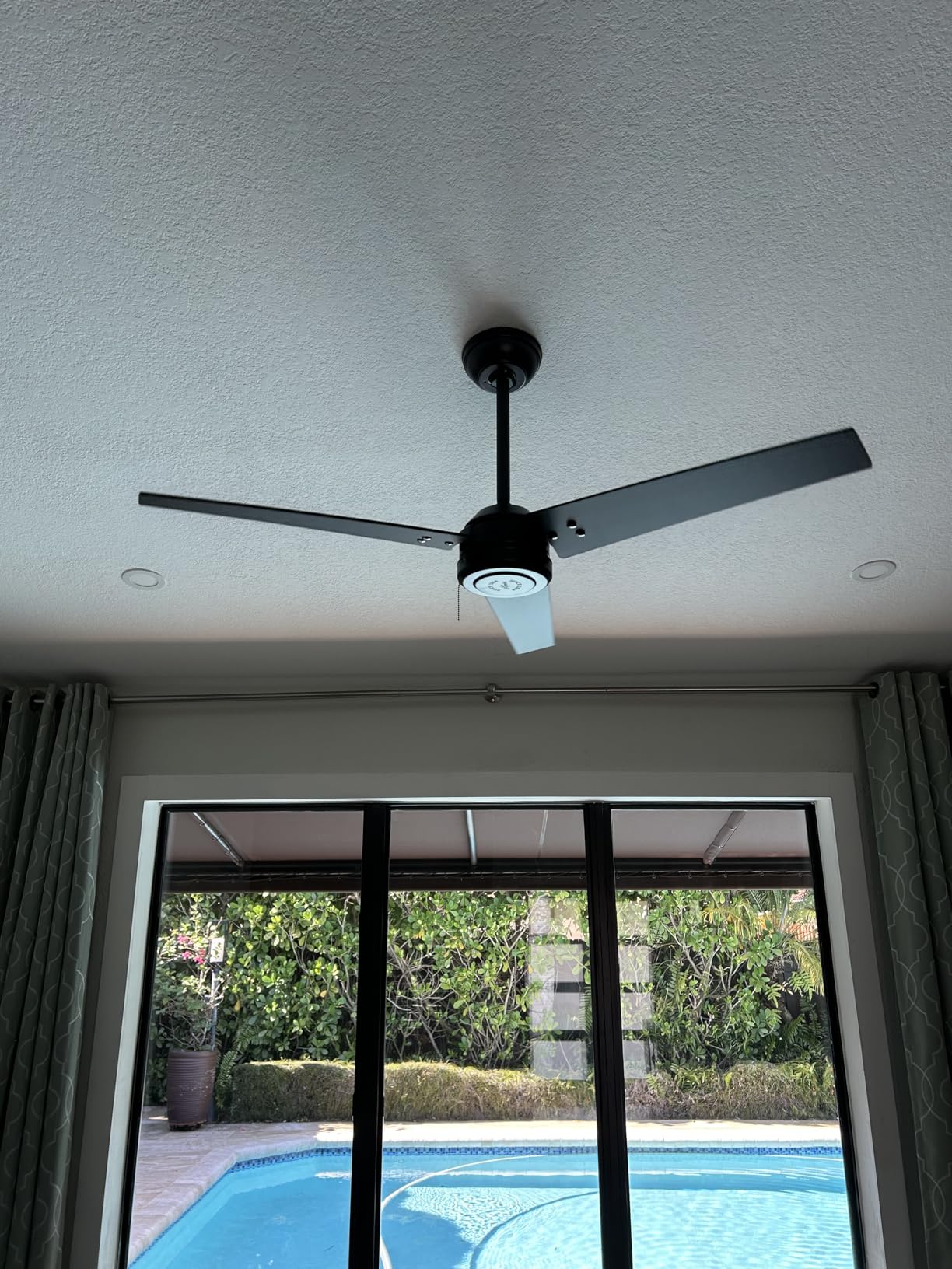Hunter Cassius, Outdoor or Indoor, Ceiling Fan, 44 inch, Matte Black customer photo 1