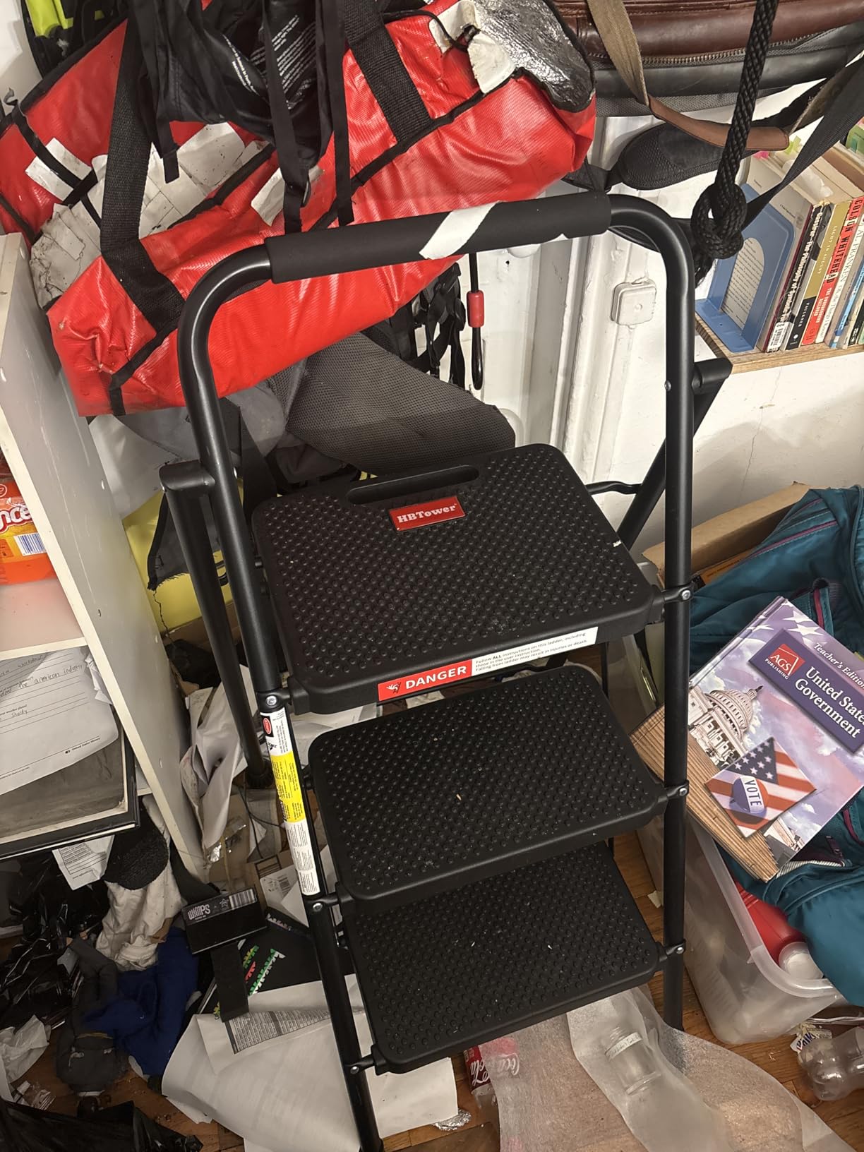HBTower Step Ladder, Folding Step Stool with Wide Anti-Slip Pedal customer photo 2